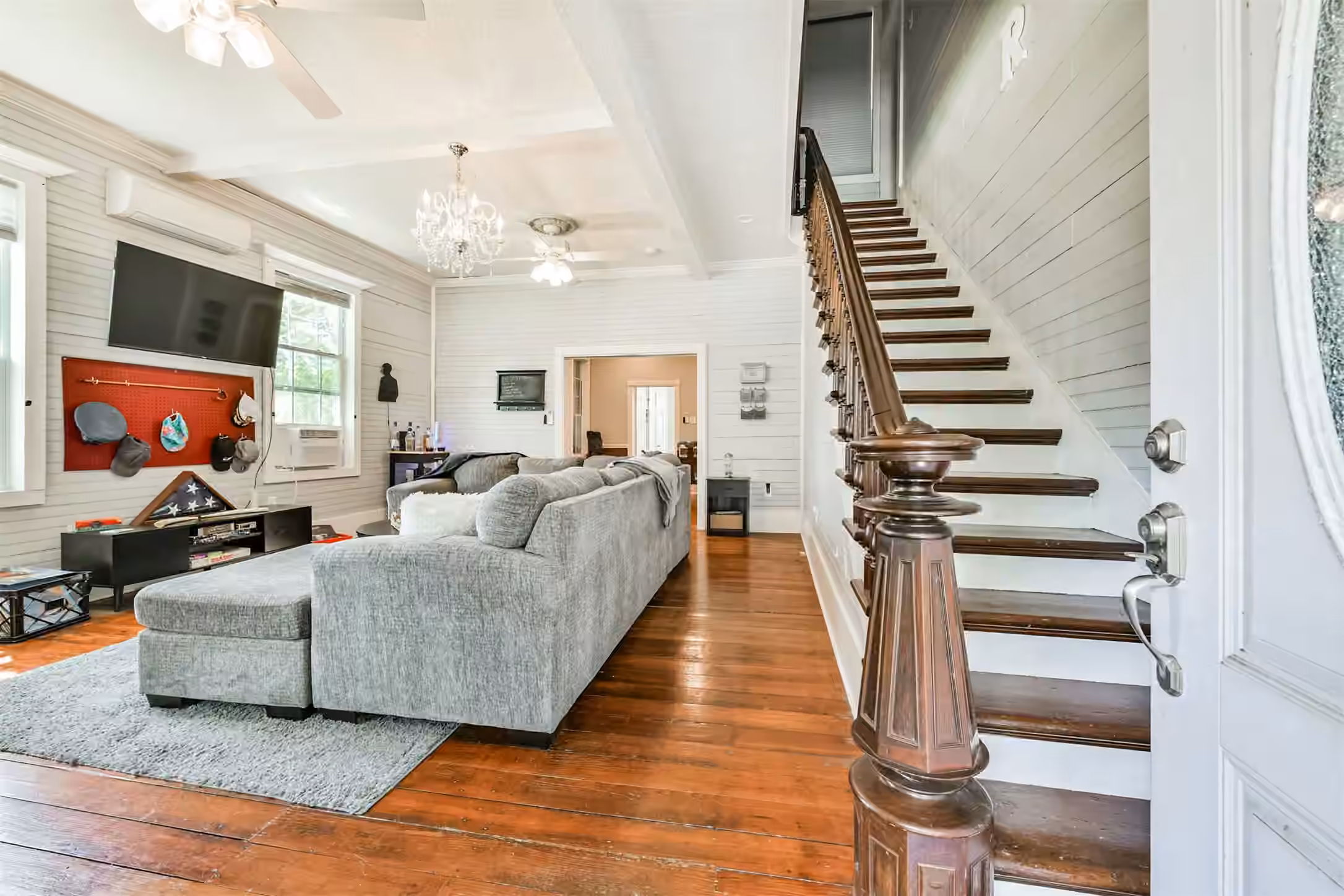 Photo 7 of 503 W Blum Street, Alvin, TX