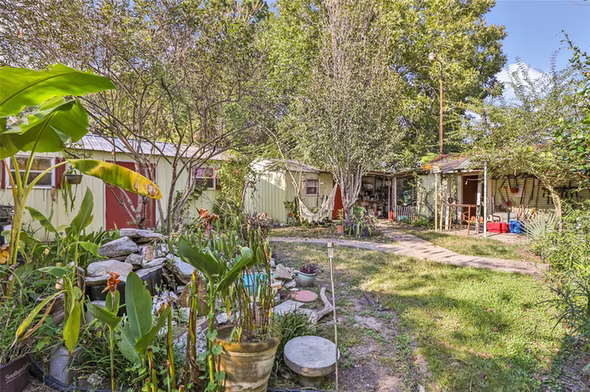 Photo 7 of 200 E Linney Street 202, Dayton, TX