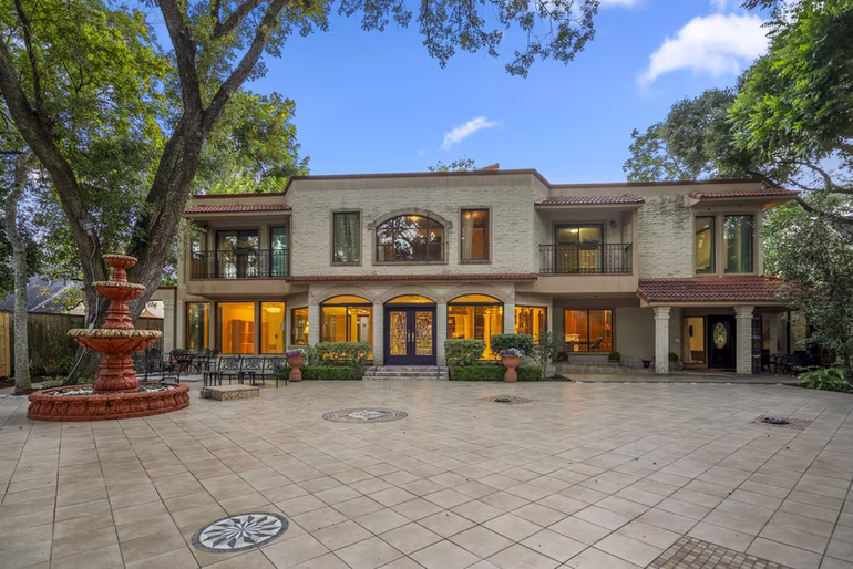 Photo of 6535 Buffalo Speedway, Houston, TX 77005