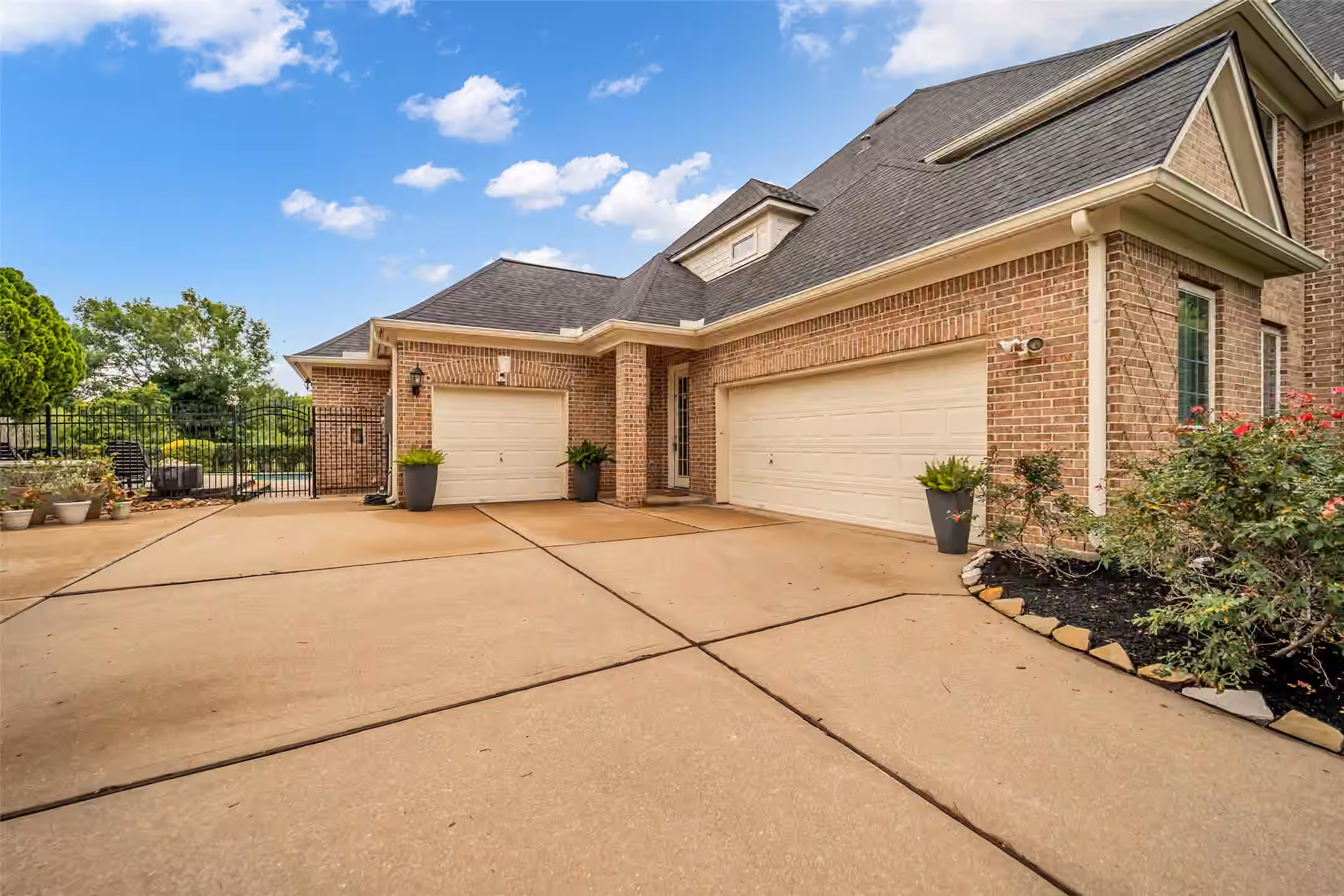Photo 7 of 8703 Stones Throw Lane, Missouri City, TX