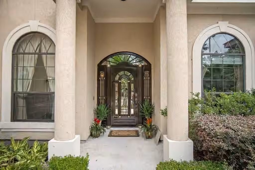 Photo 4 of 2283 Deer Cove Trail, Kingwood, TX