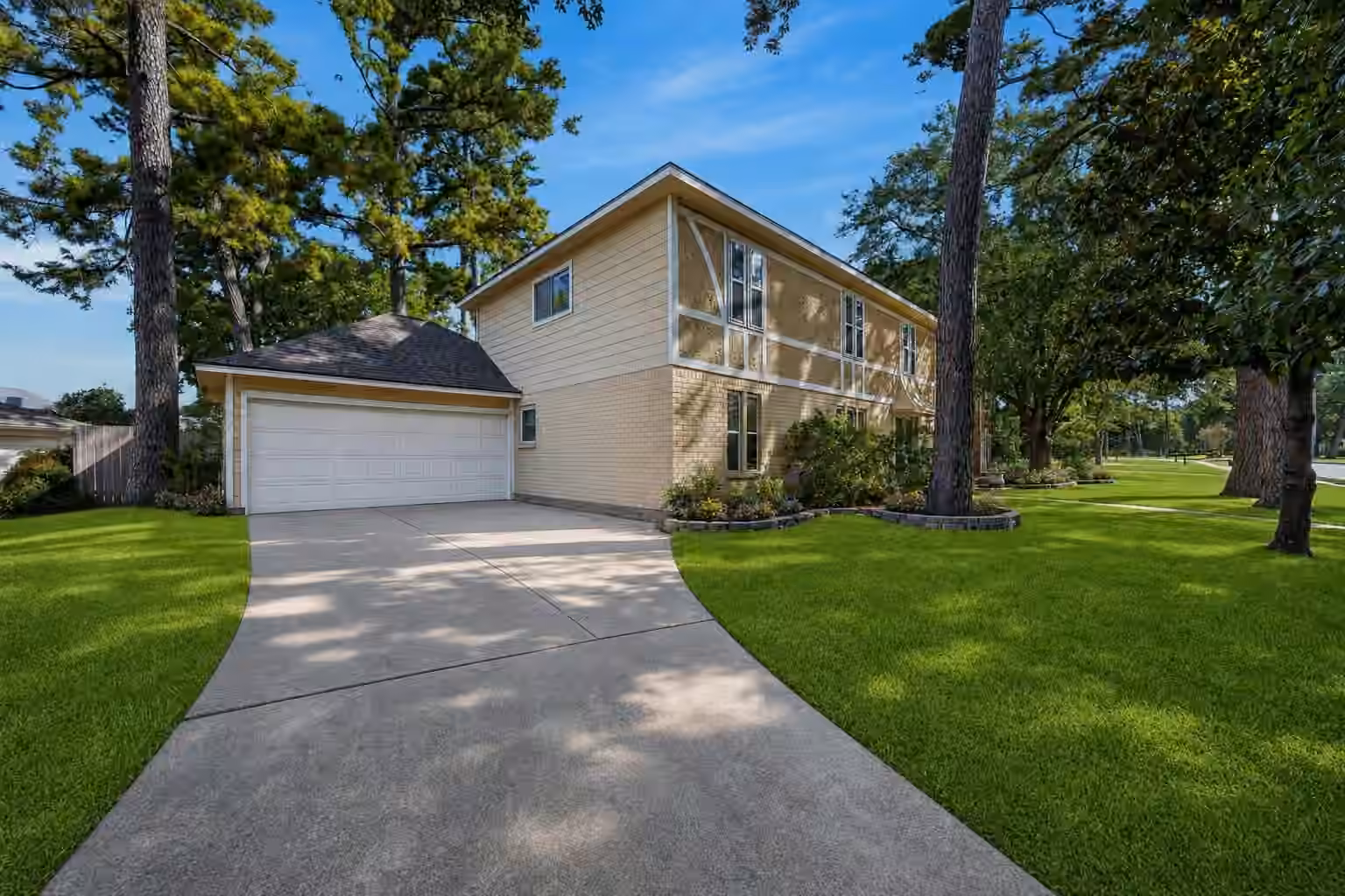 Photo 4 of 3706 Cypresswood Drive, Spring, TX