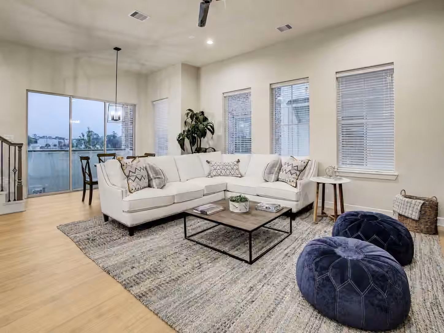 Photo 2 of 4520 Yoakum Boulevard, Houston, TX