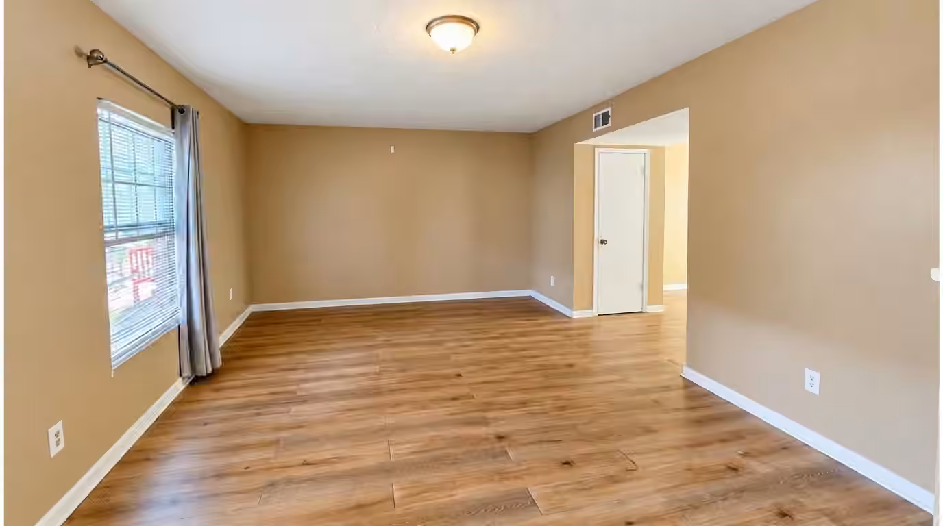Photo 3 of 1403 Blalock Road 14, Houston, TX