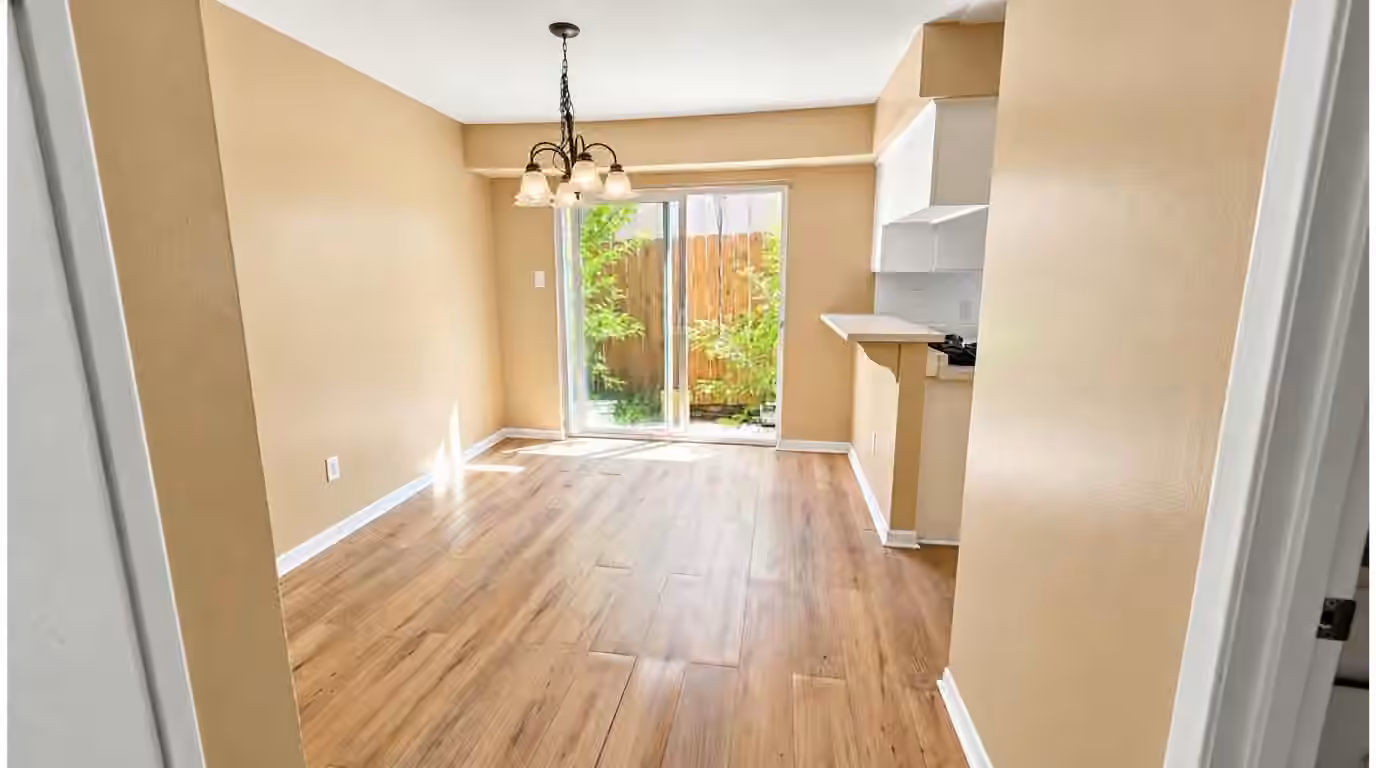 Photo 4 of 1403 Blalock Road 14, Houston, TX