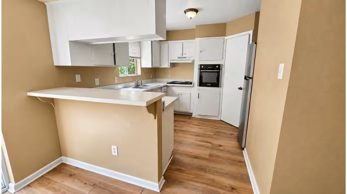 Photo 6 of 1403 Blalock Road 14, Houston, TX