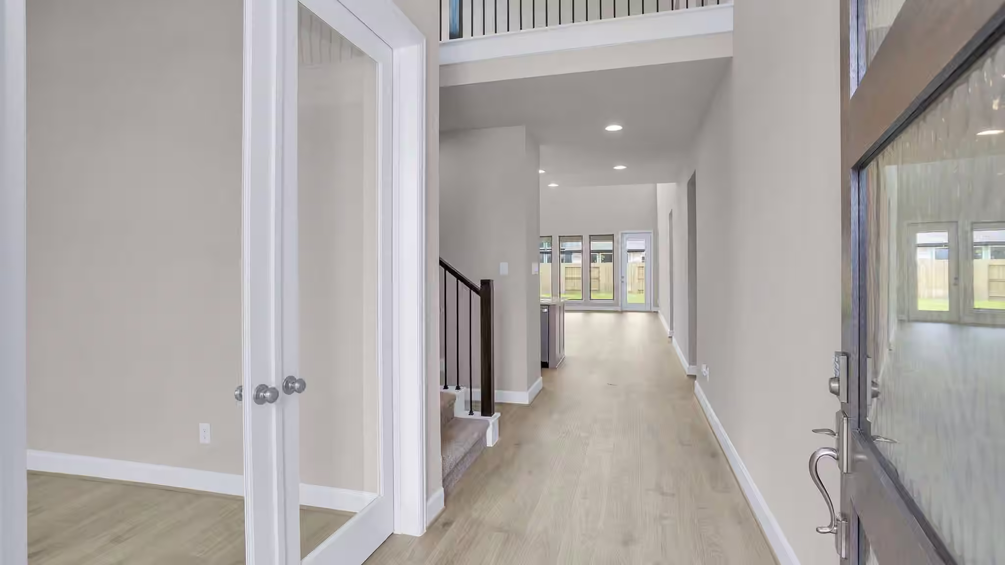 Photo 3 of 290 Texoma Plains Drive, Conroe, TX
