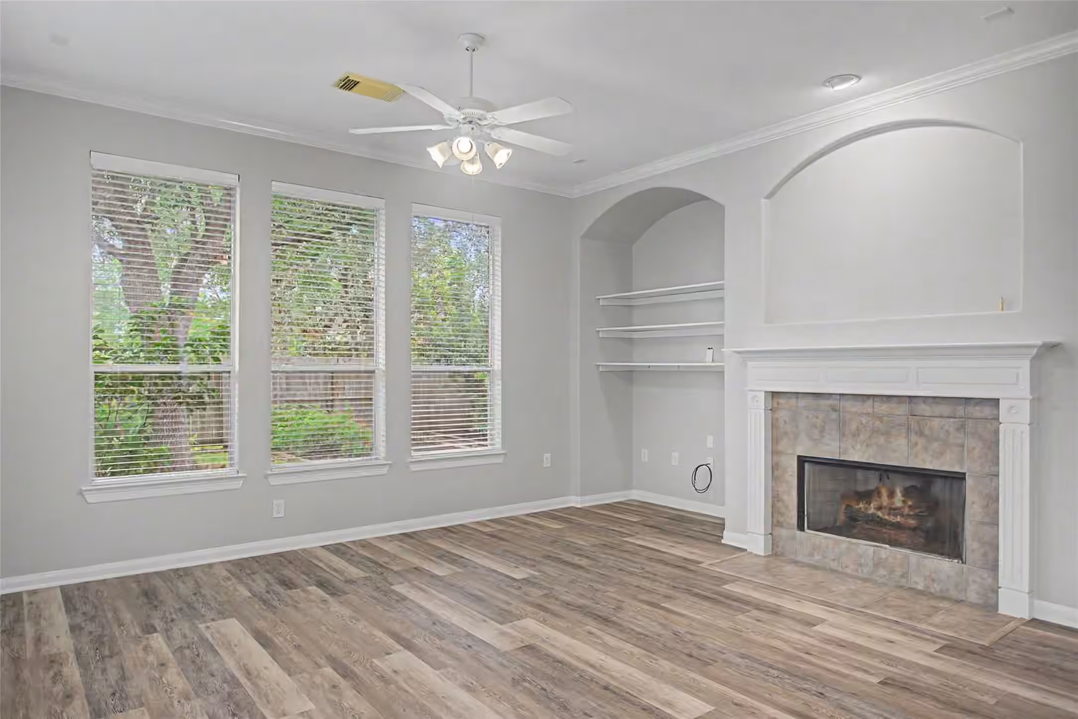 Photo 6 of 2409 S Venice Drive, Pearland, TX