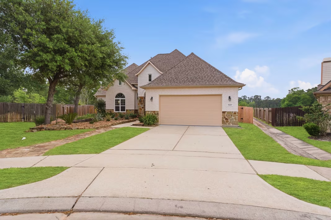 Photo 2 of 8403 Greenridge Manor Ln, Spring, TX