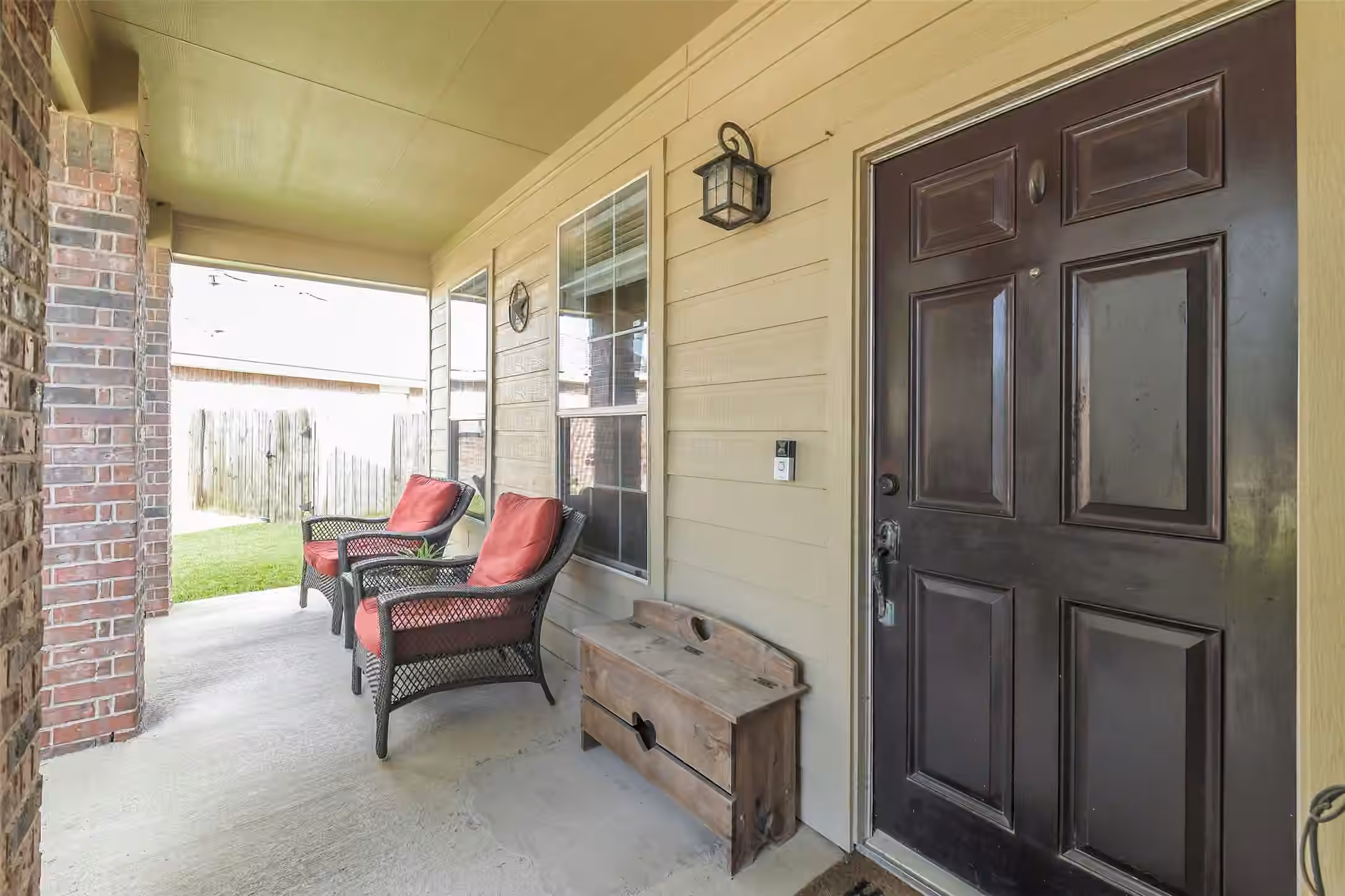 Photo 3 of 703 Rock Creek Court, Rosenberg, TX