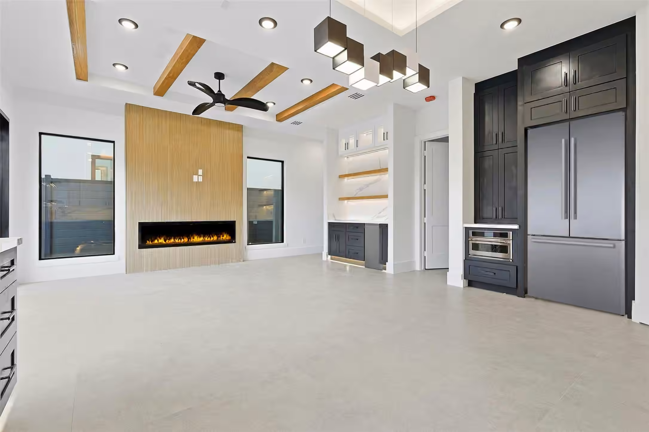 Photo 7 of 619 Rolling Oaks, Stafford, TX