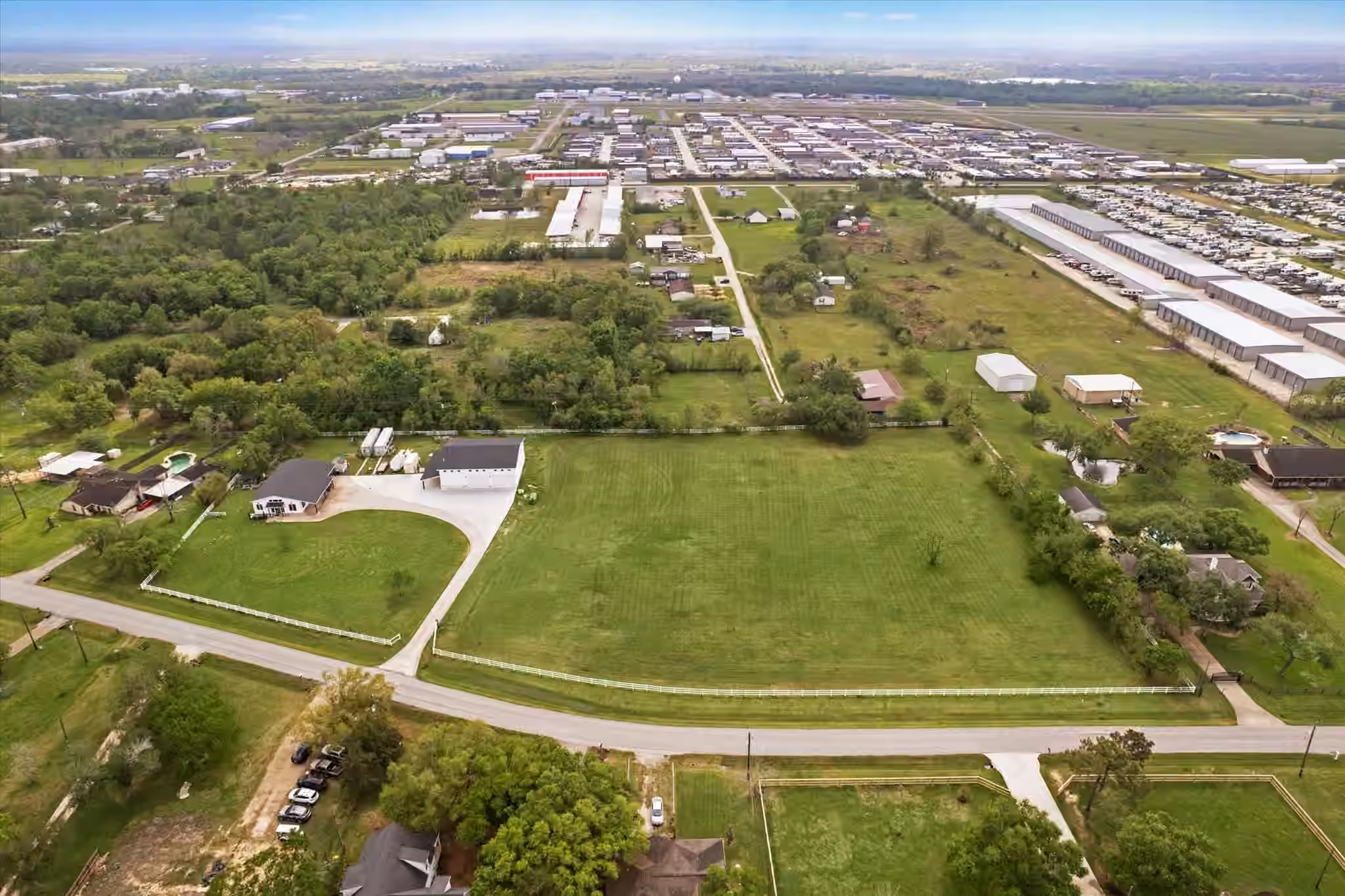 Photo 2 of 17810 County Road 125, Pearland, TX