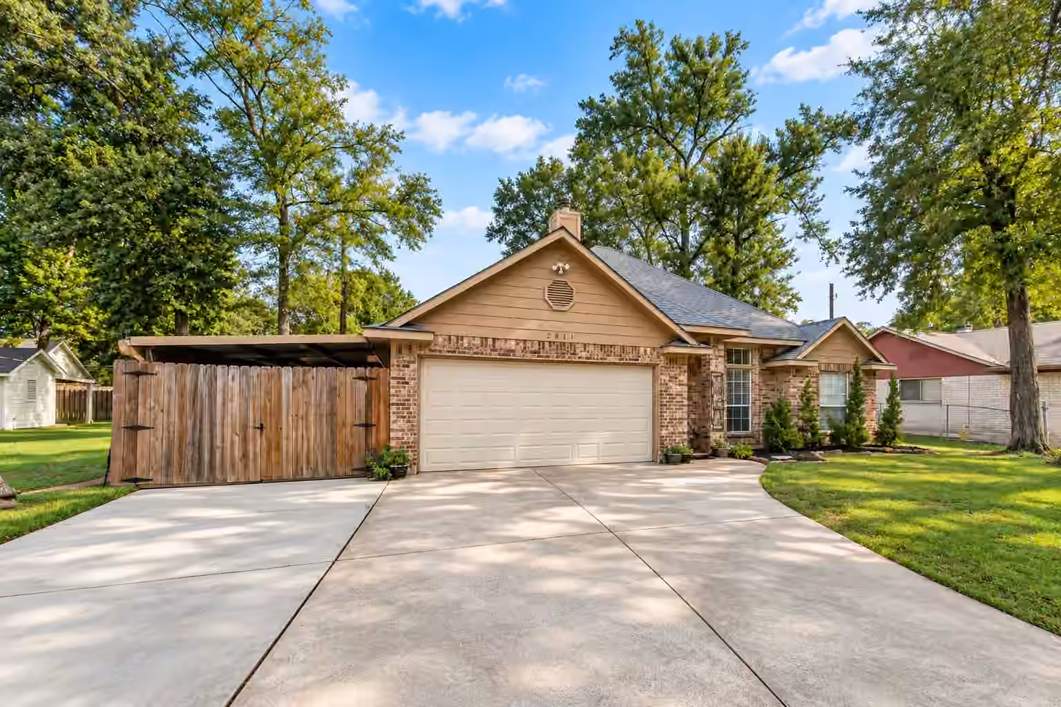 Photo 2 of 2814 Skimmer Way, Crosby, TX