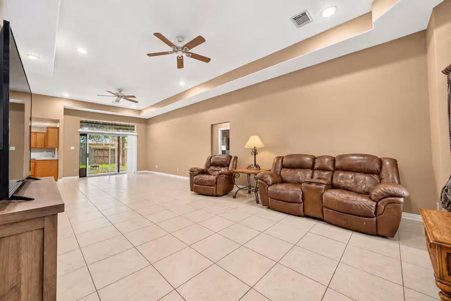 Photo 4 of 2814 Skimmer Way, Crosby, TX