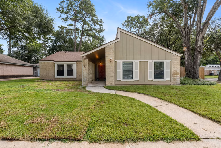 Photo of 14923 Forest Lodge Court, Houston, TX