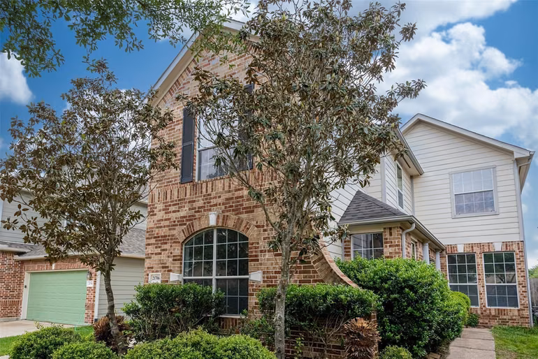 Photo 2 of 21706 Spring Vine Lane, Katy, TX