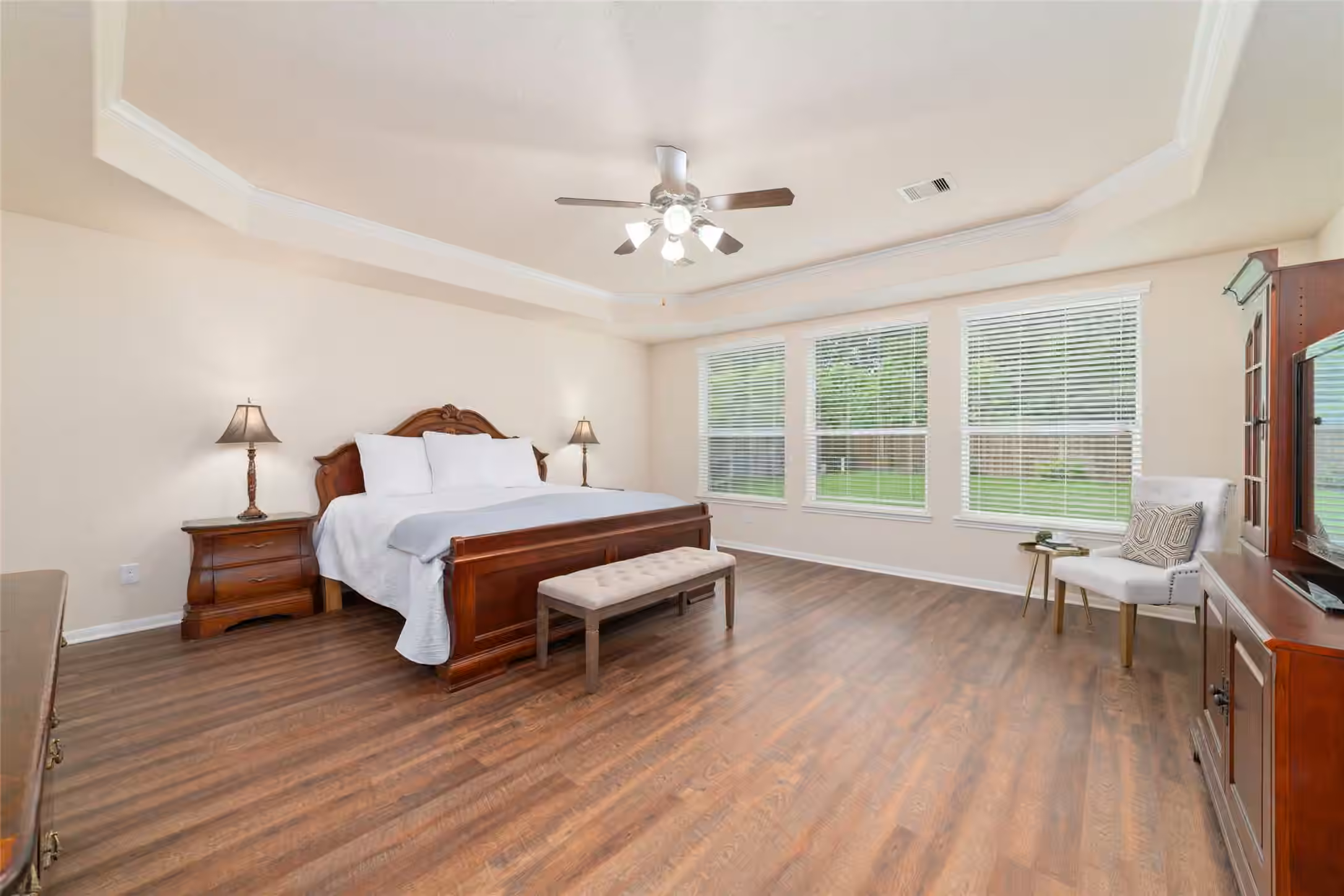 Photo 5 of 14422 Lakepointe Bend Lane, Cypress, TX