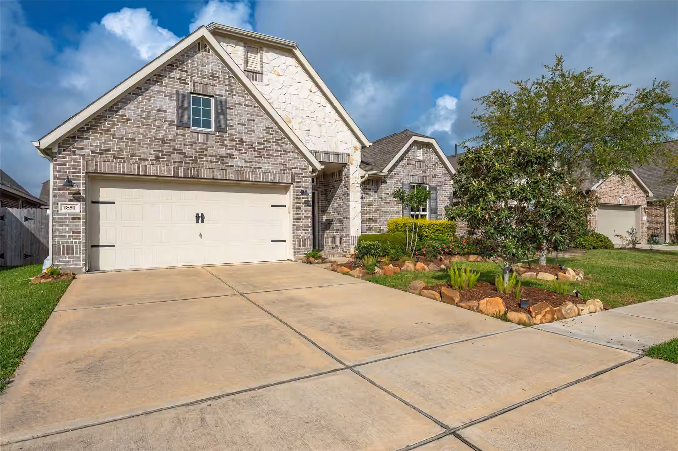 Photo 3 of 1851 Belle Place, Alvin, TX
