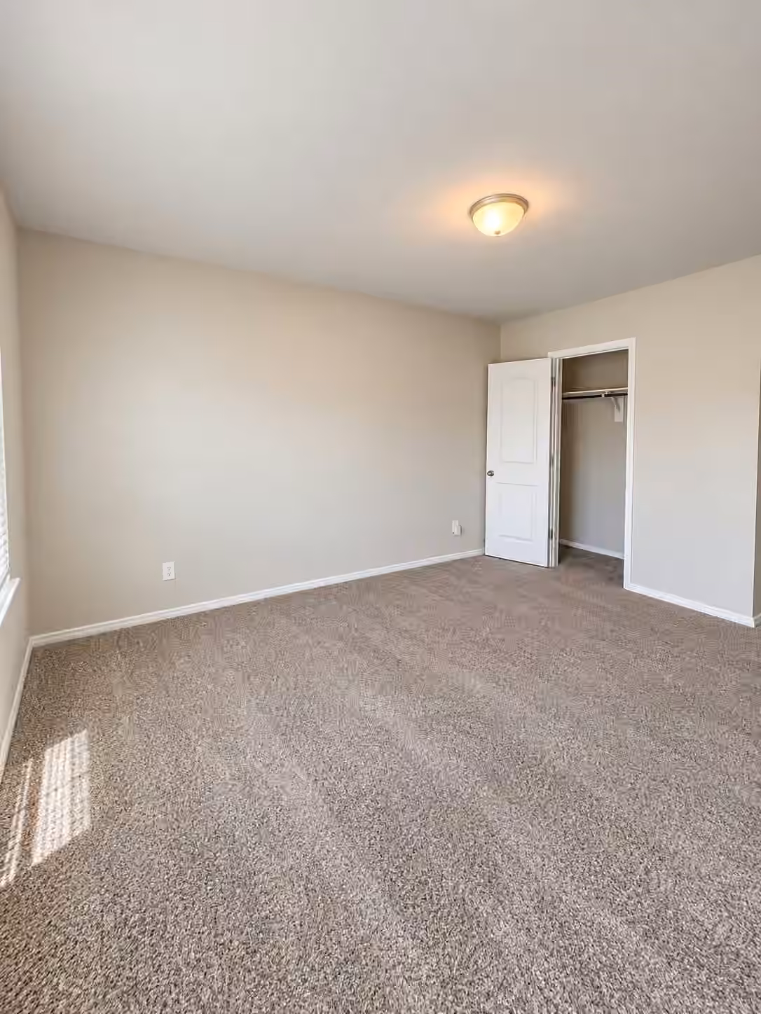 Photo 4 of 23227 PELHAM PRAIRIE Lane, Spring, TX