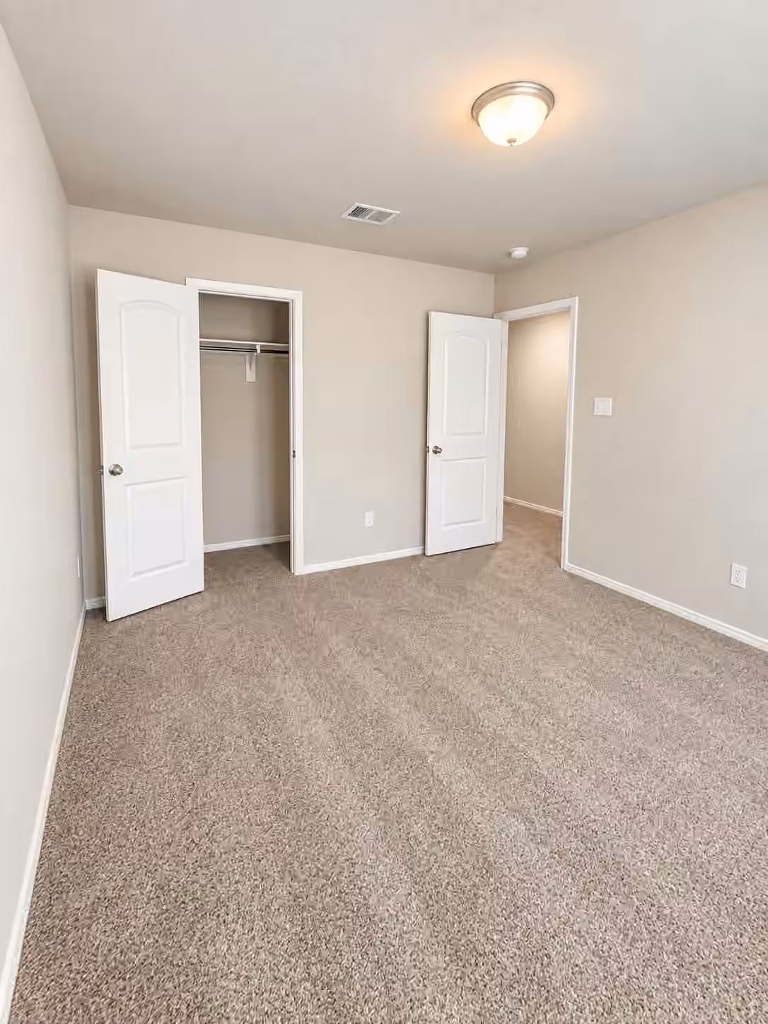 Photo 6 of 23227 PELHAM PRAIRIE Lane, Spring, TX