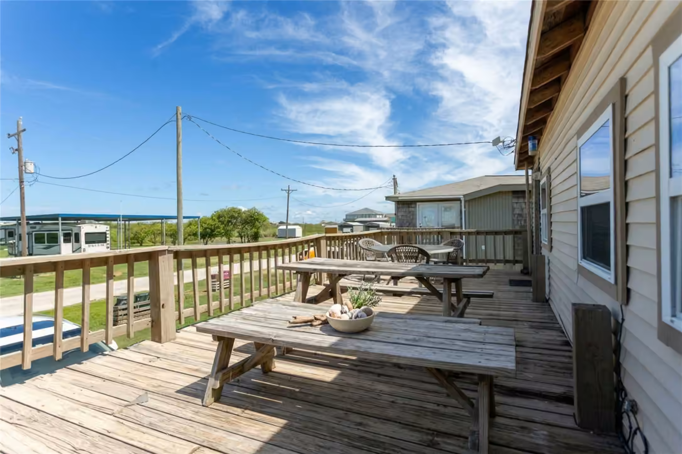 Photo 5 of 959 S East Road, Crystal Beach, TX