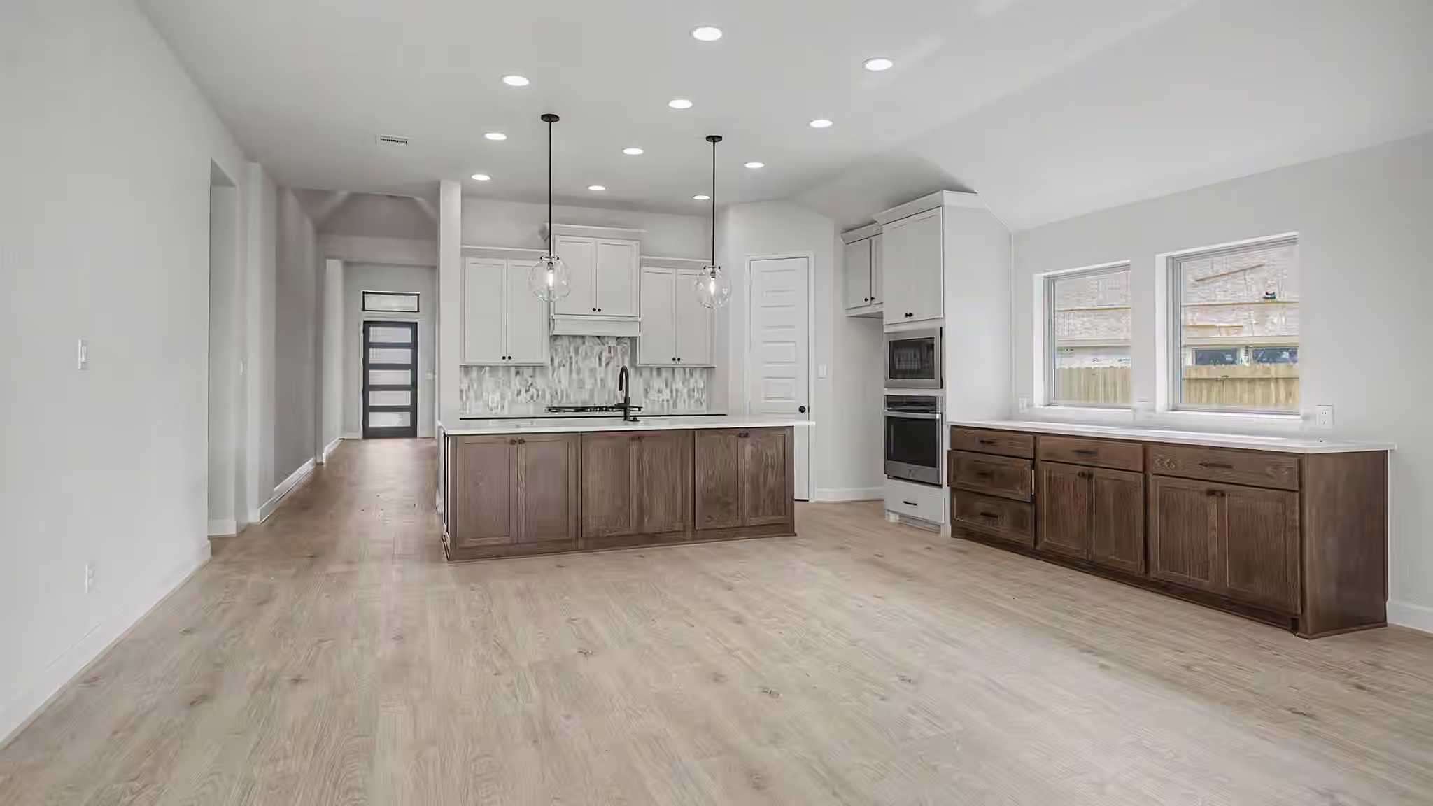 Photo 4 of 18403 Shaded Sylvan Path, Manvel, TX