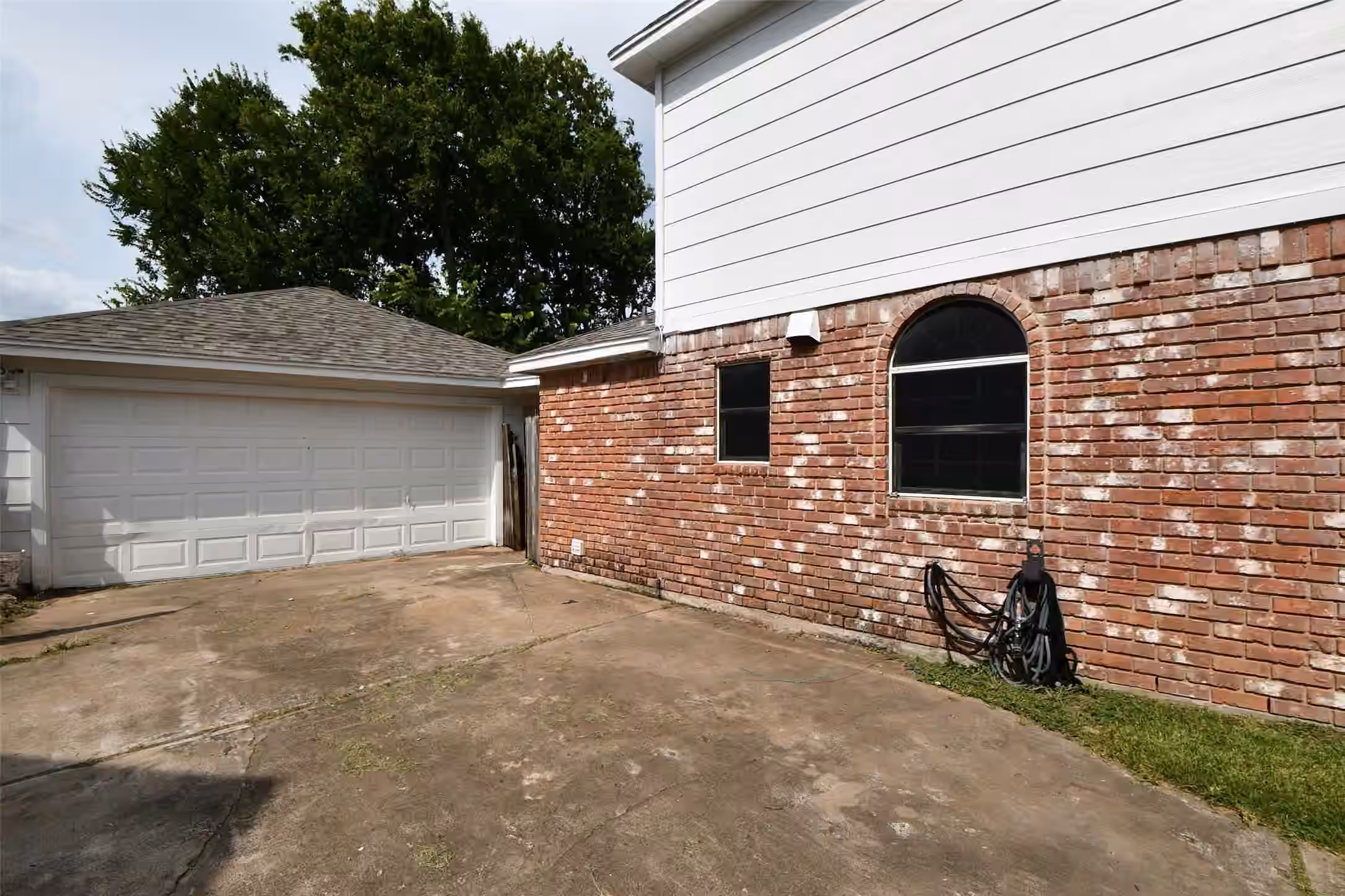 Photo 5 of 14706 W Bend Drive, Houston, TX