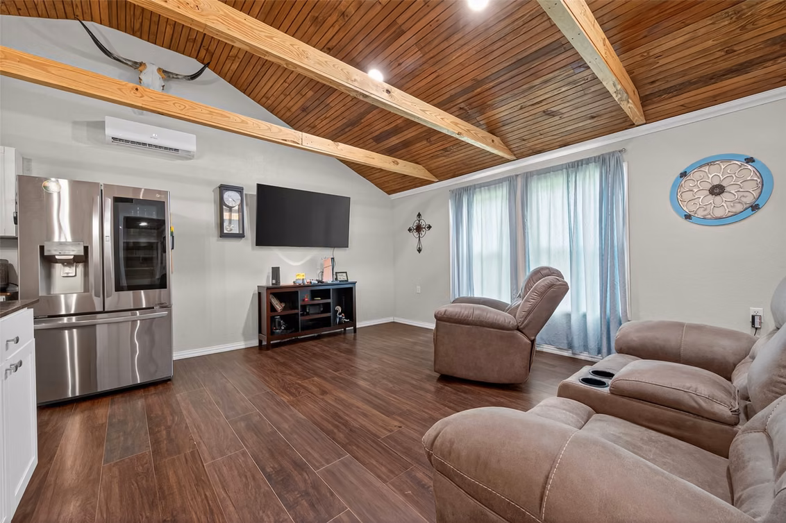 Photo 7 of 241 Quail Creek Drive, Cleveland, TX