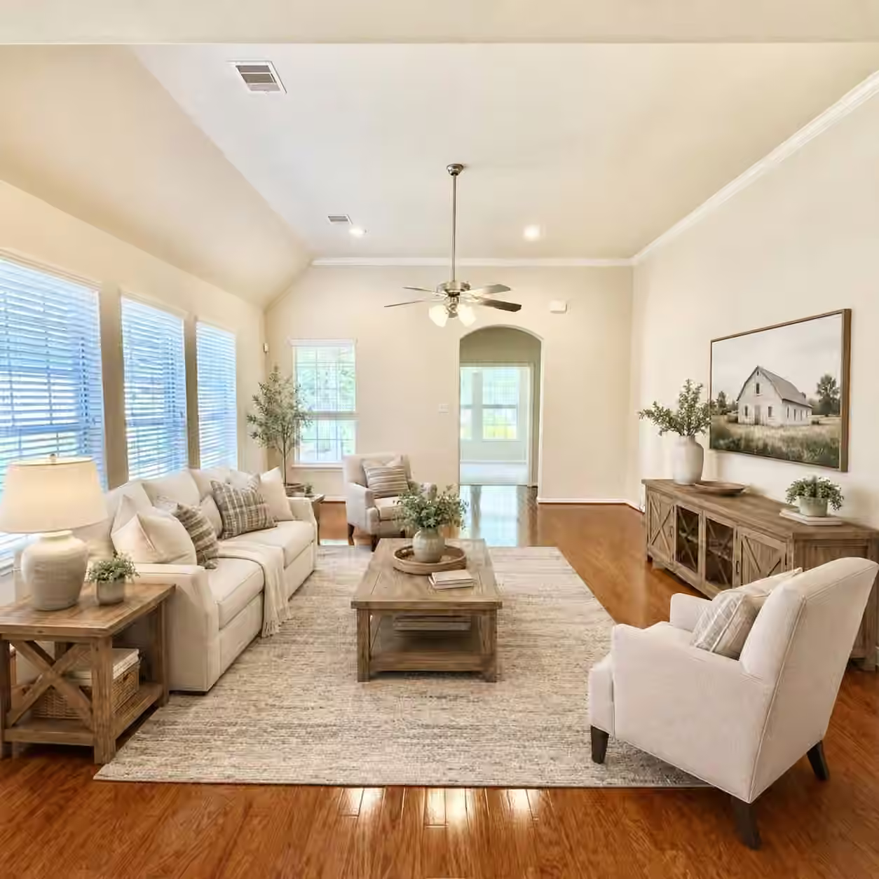 Photo 3 of 2405 Alamanni Drive, Pearland, TX
