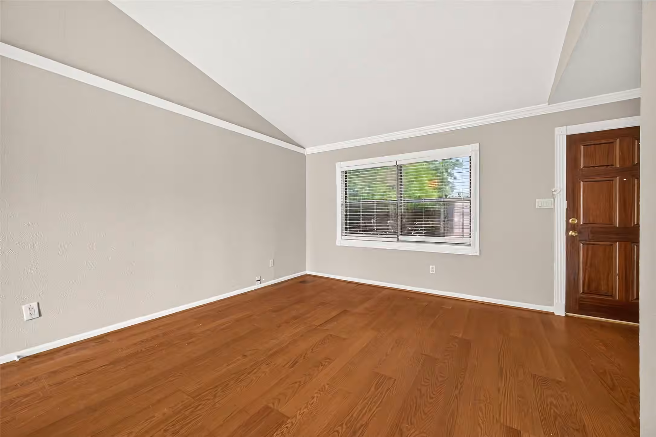 Photo 5 of 17307 Nordway Drive, Houston, TX