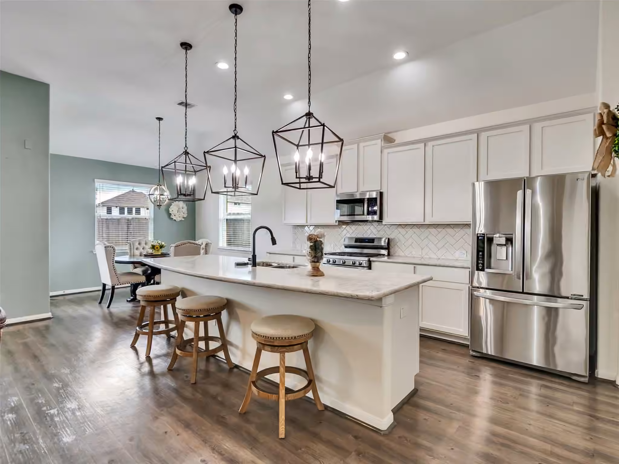 Photo 2 of 14247 Medina Drive, Baytown, TX