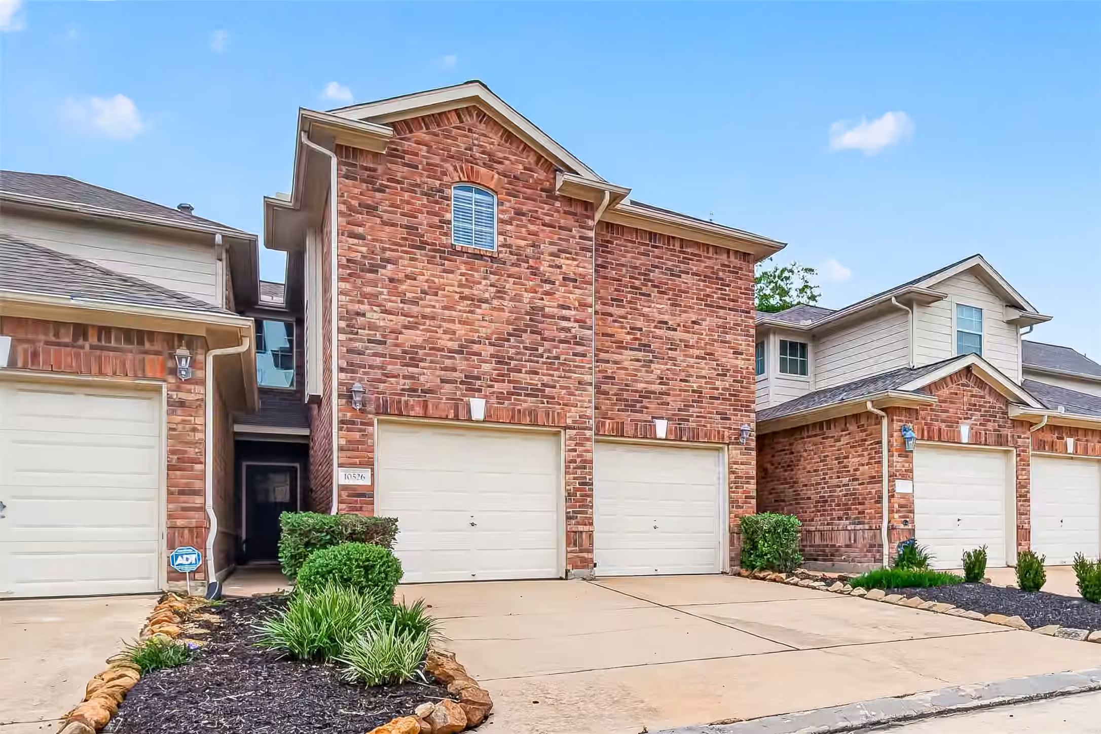 Photo 2 of 10526 Willow Park View, Houston, TX