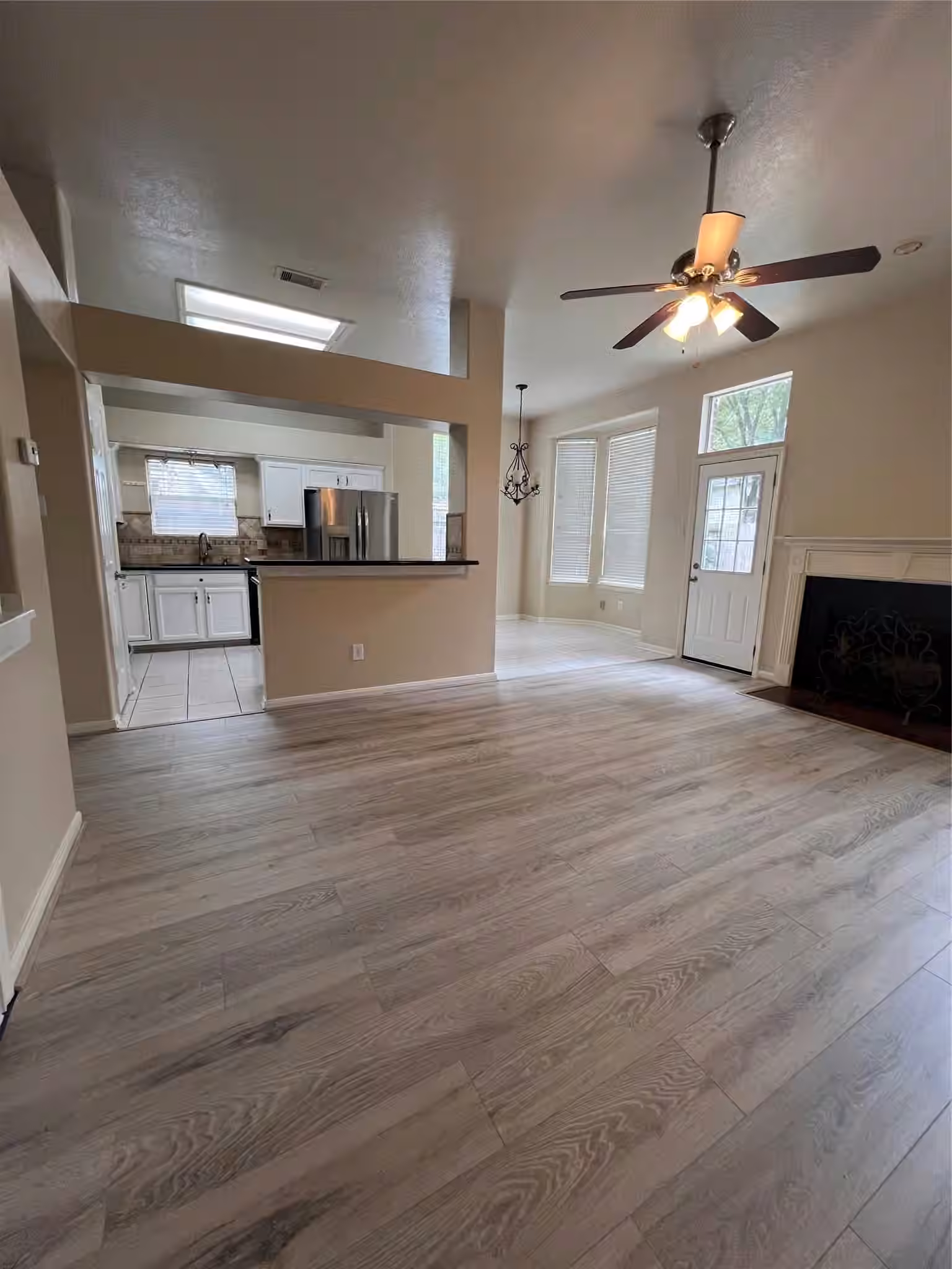 Photo 4 of 20707 Redbud Trail, Humble, TX