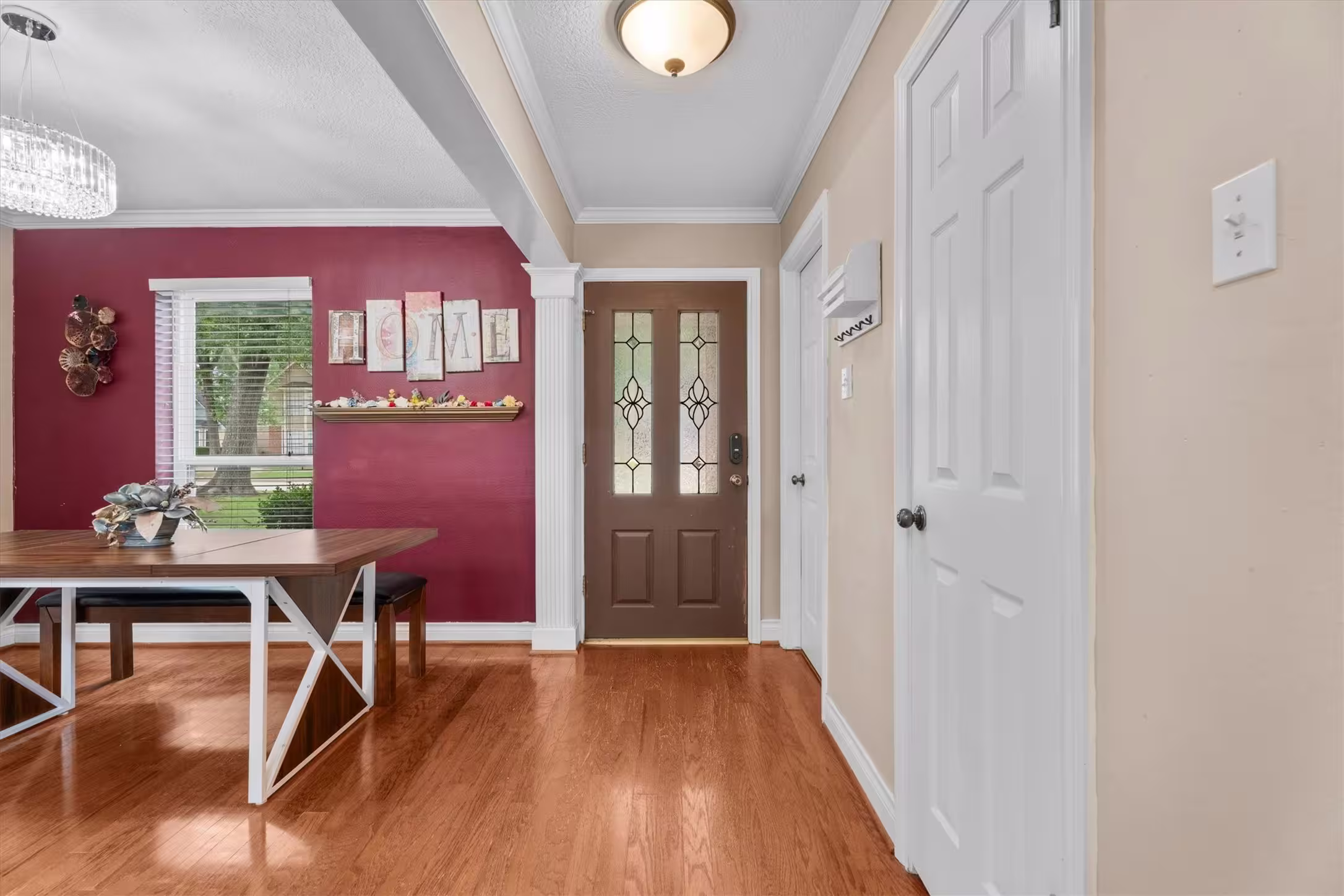 Photo 7 of 11918 Stillwater Drive, Houston, TX