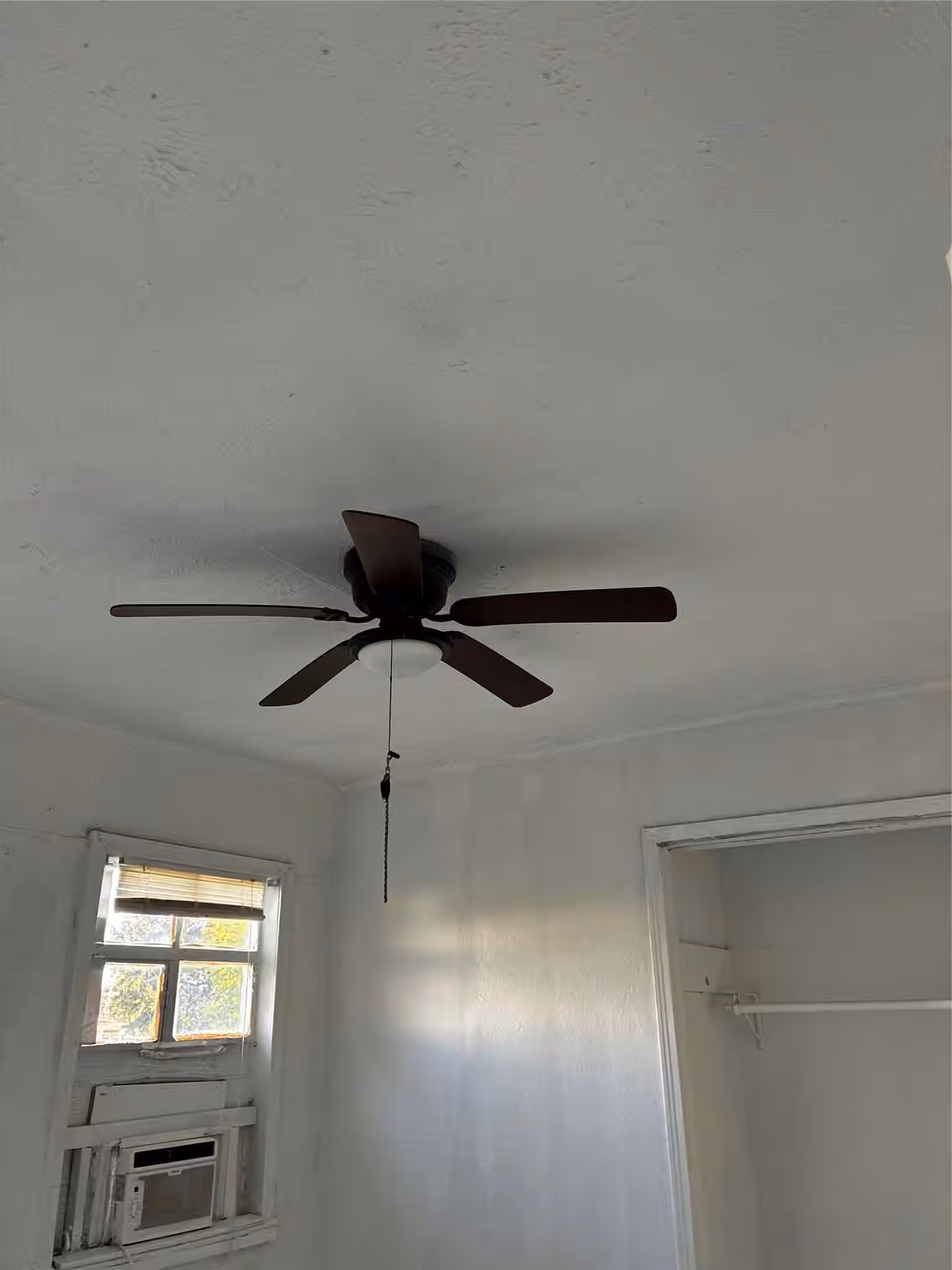 Photo 6 of 913 Anthony Court, Pasadena, TX
