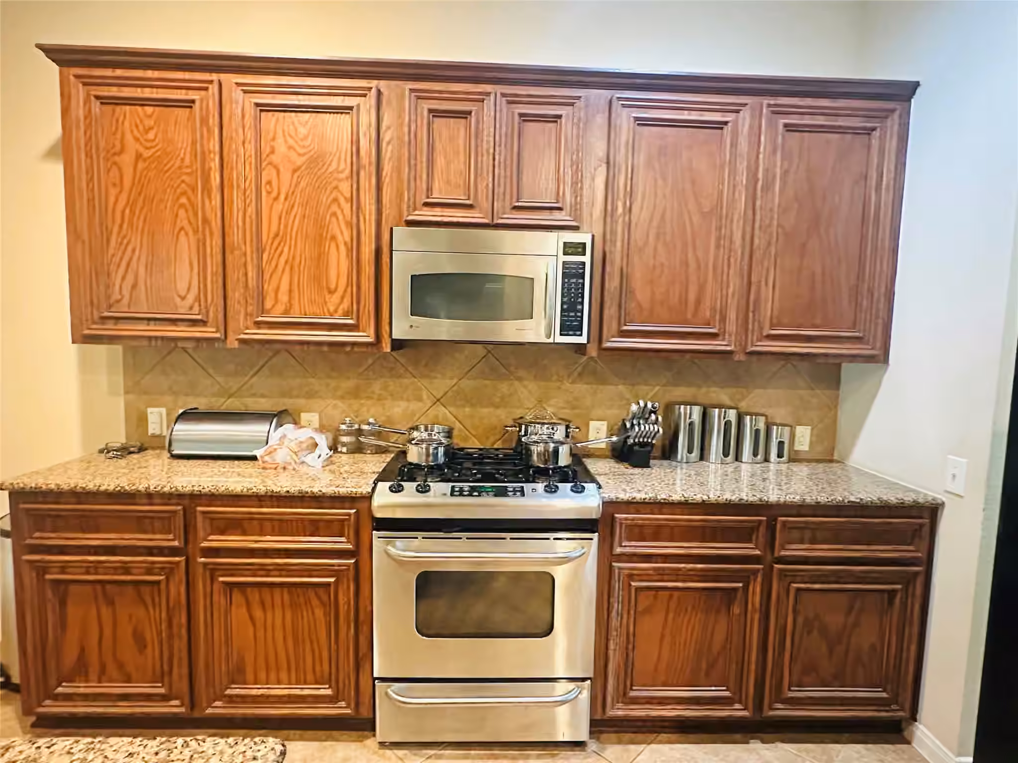 Photo 6 of 15923 Maple Shores Drive, Houston, TX