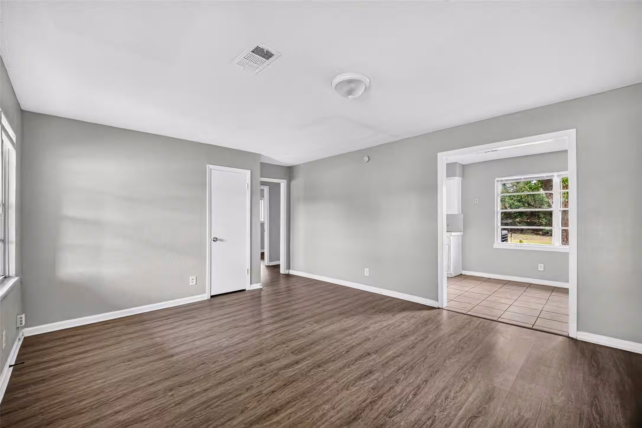 Photo 7 of 9610 Foredale Street, Houston, TX