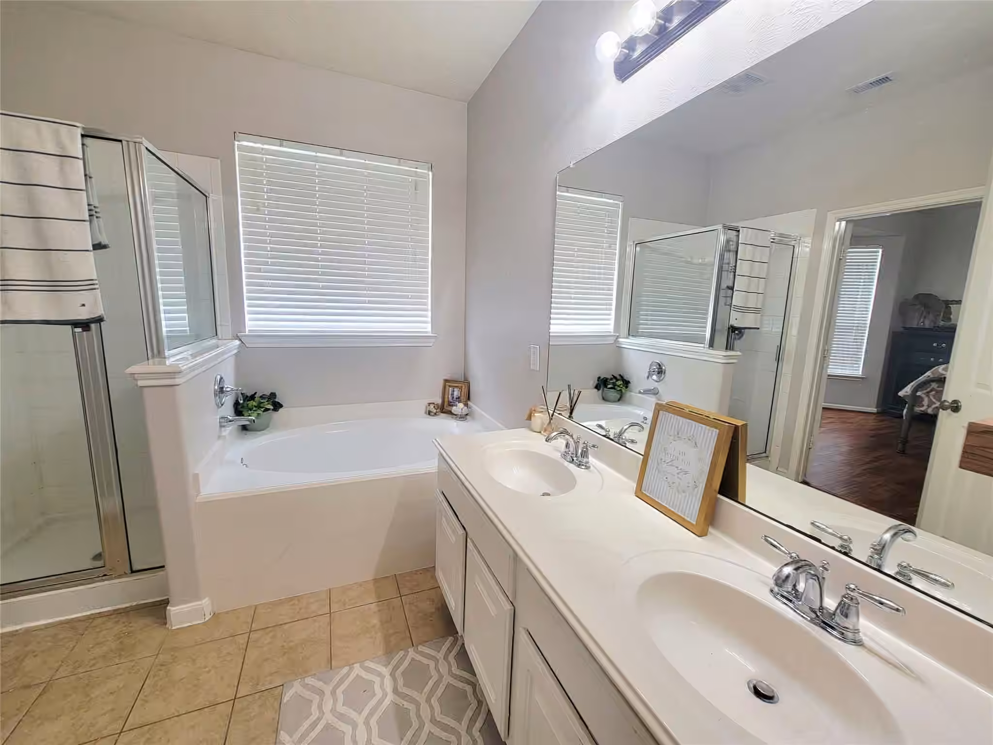 Photo 5 of 8811 Henrico Lane, Rosenberg, TX 77469