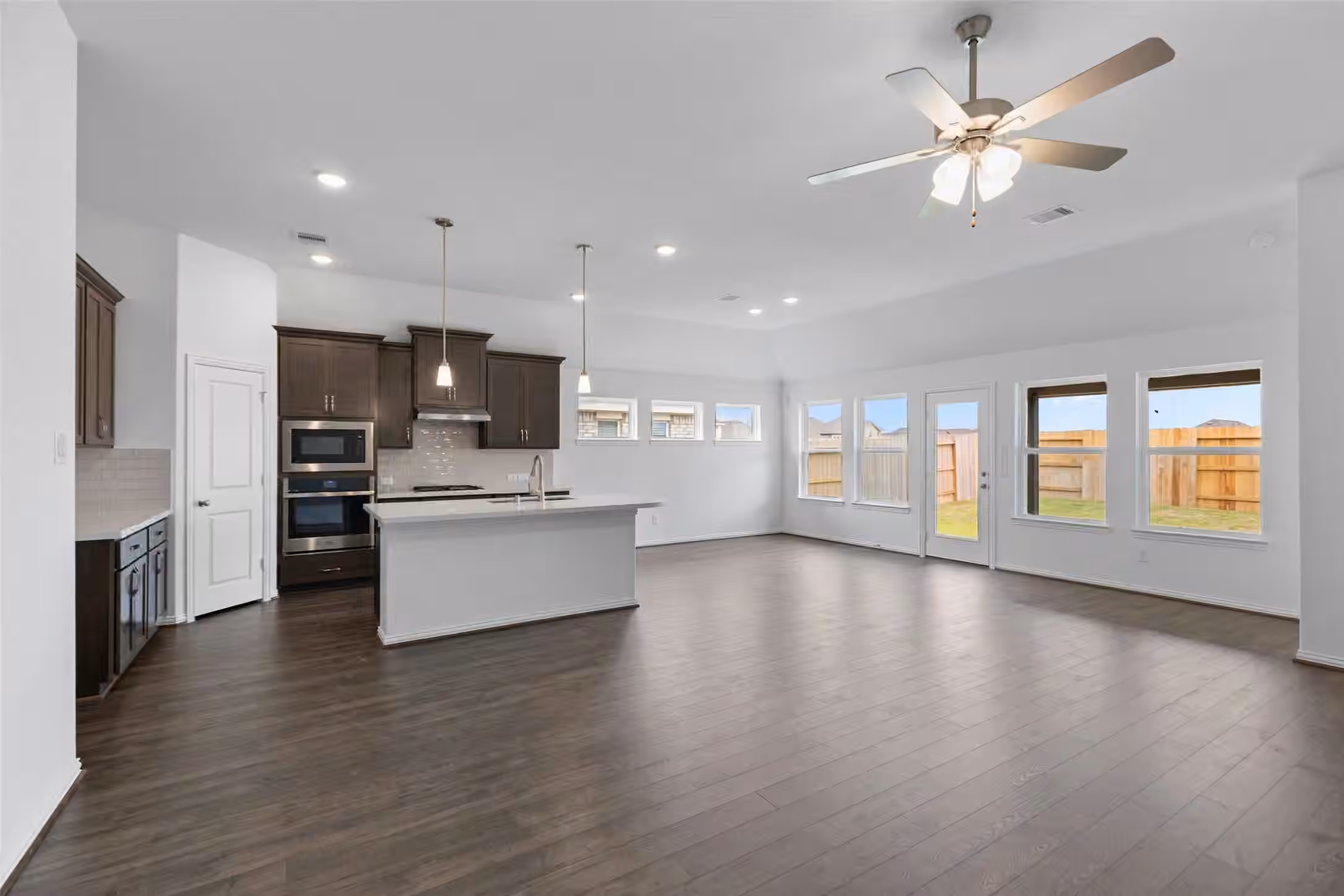 Photo 4 of 4760 Bakers Landing Drive, Katy, TX