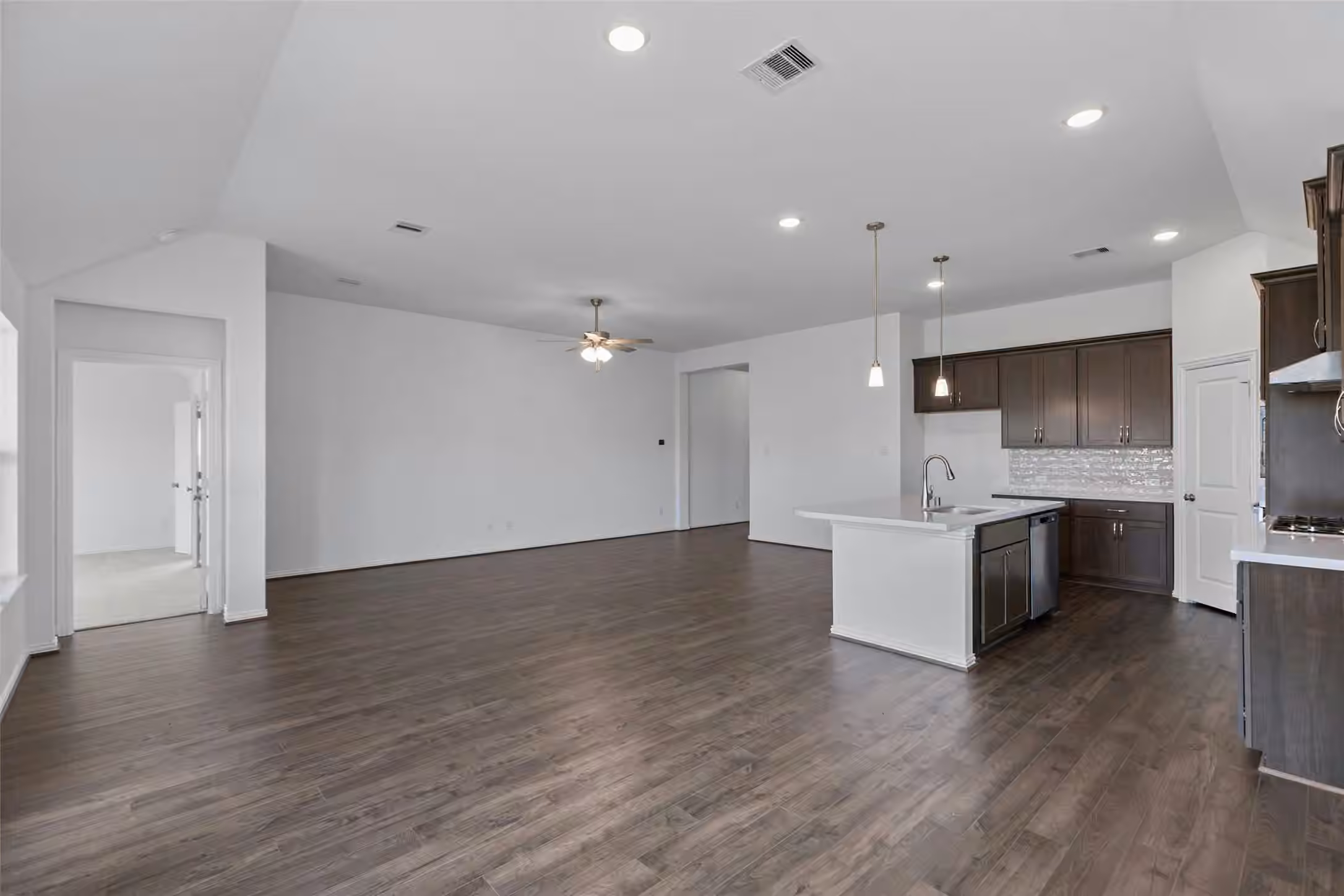 Photo 6 of 4760 Bakers Landing Drive, Katy, TX