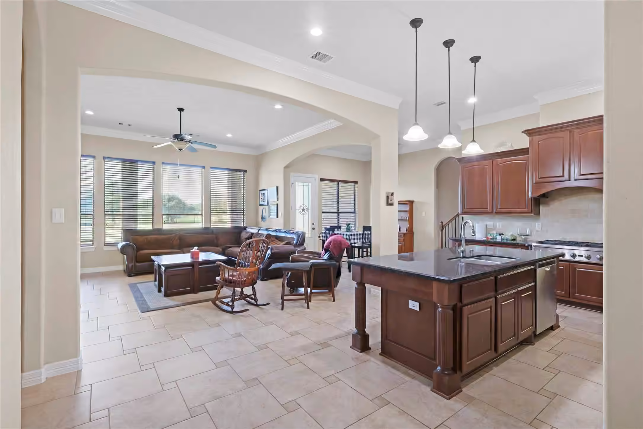Photo 7 of 6311 Redfish Reef Drive, Beach City, TX