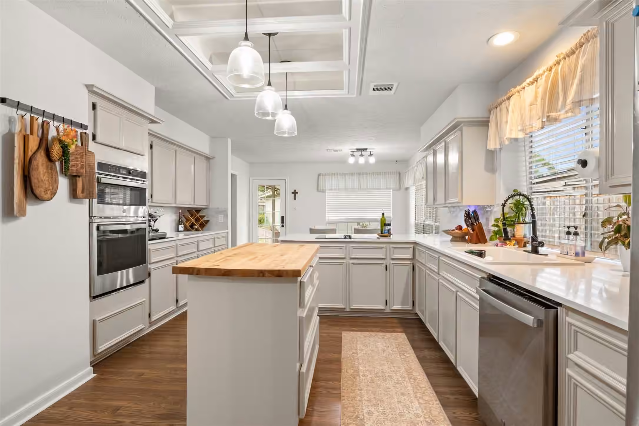 Photo of 7723 Stonesdale Drive, Houston, TX 77095
