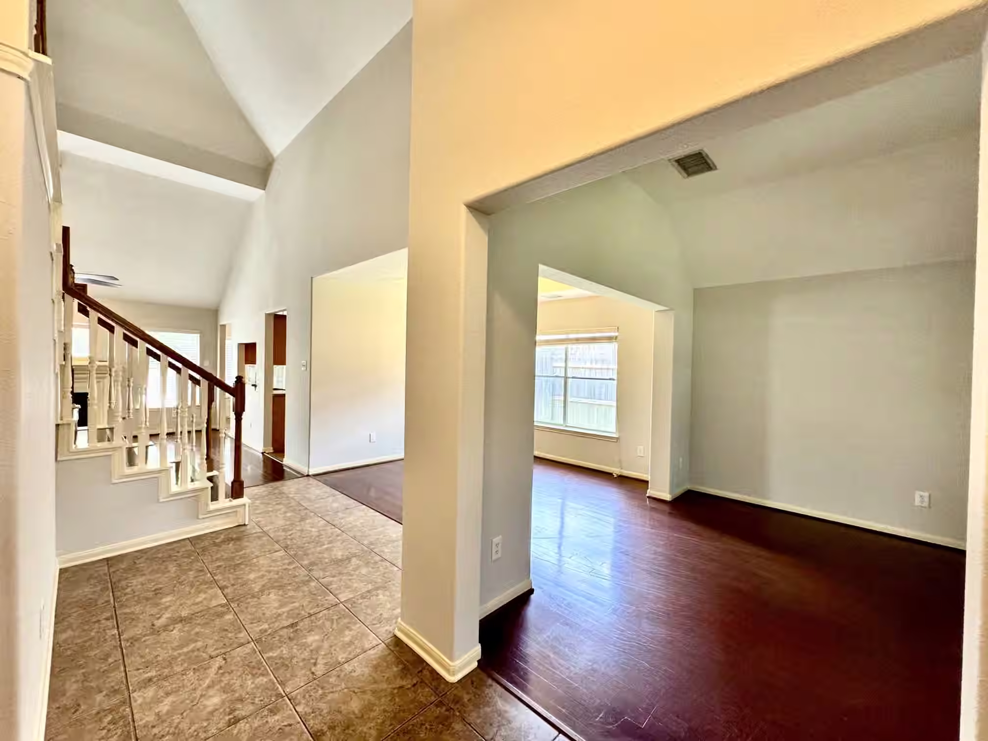 Photo 3 of 12935 Stratford Mill Lane, Sugar Land, TX