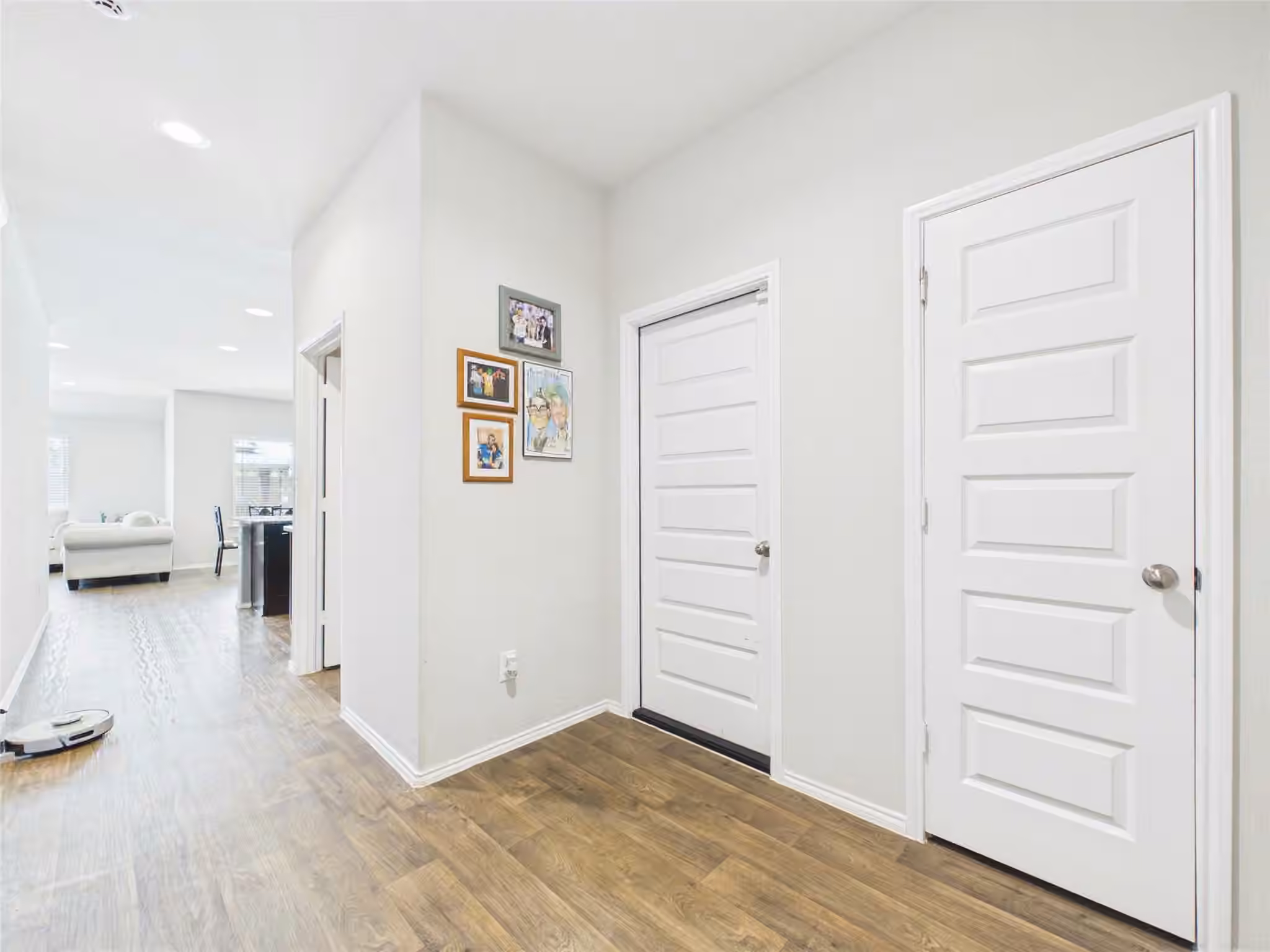 Photo 5 of 3919 Hawaiian Court, Baytown, TX