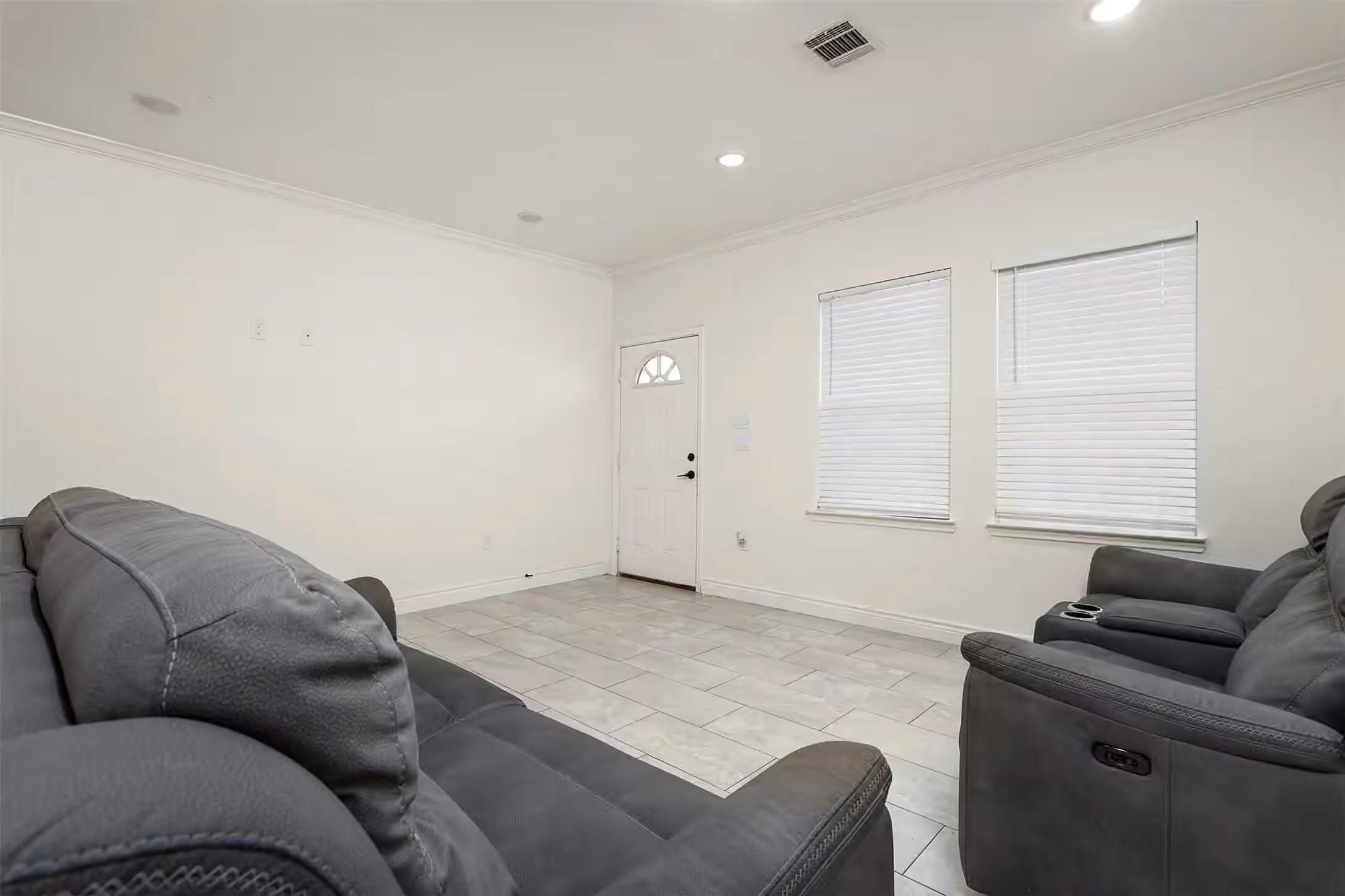 Photo 6 of 9729 Fabiola Drive, Houston, TX