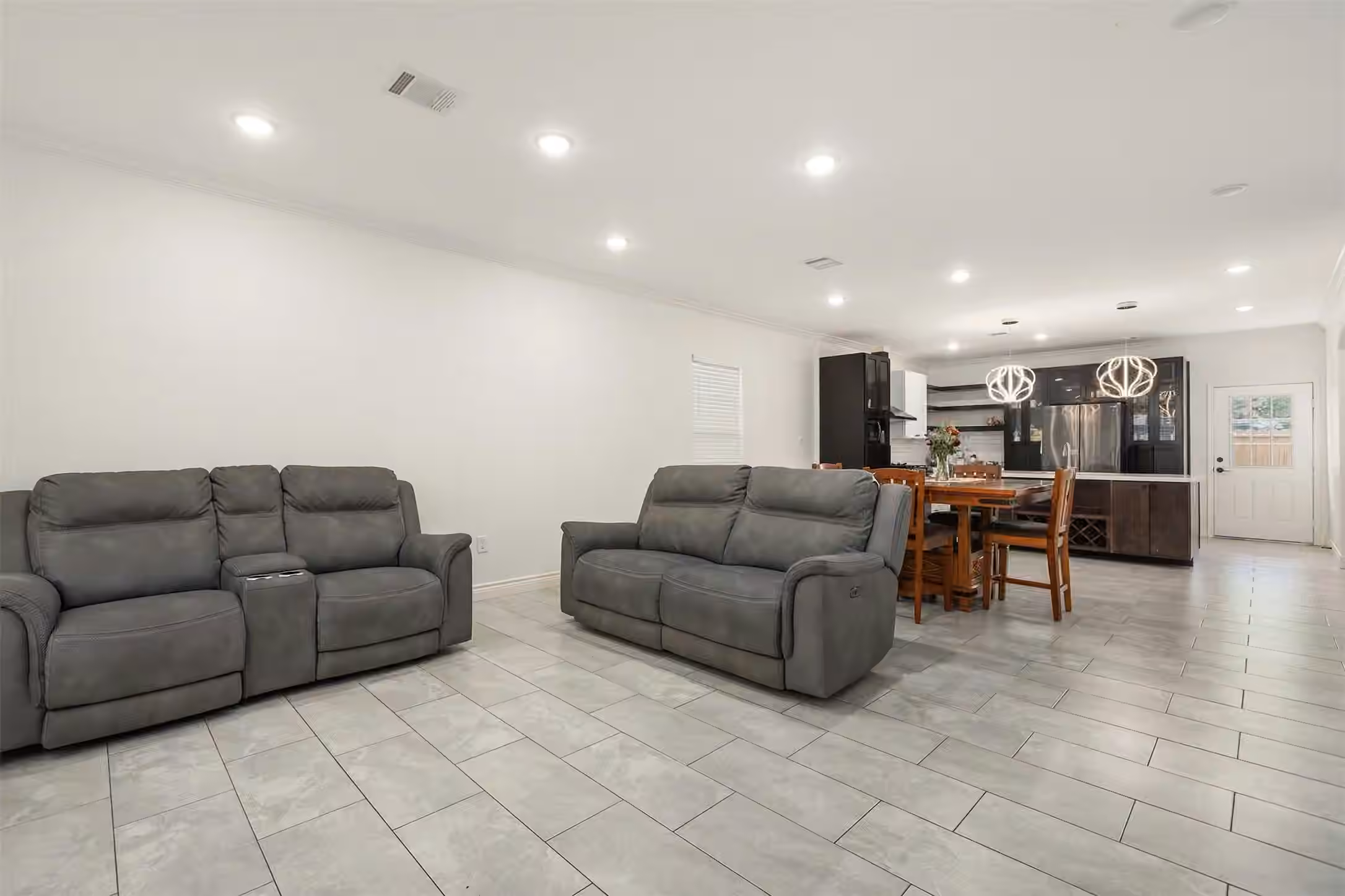 Photo 7 of 9729 Fabiola Drive, Houston, TX