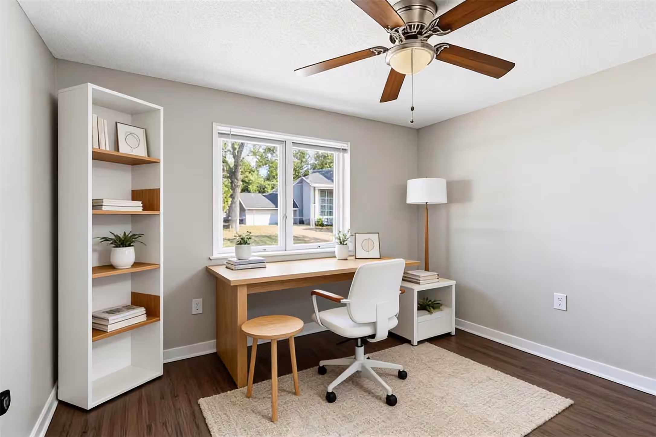 Photo 4 of 1115 Tigris Lane, Houston, TX