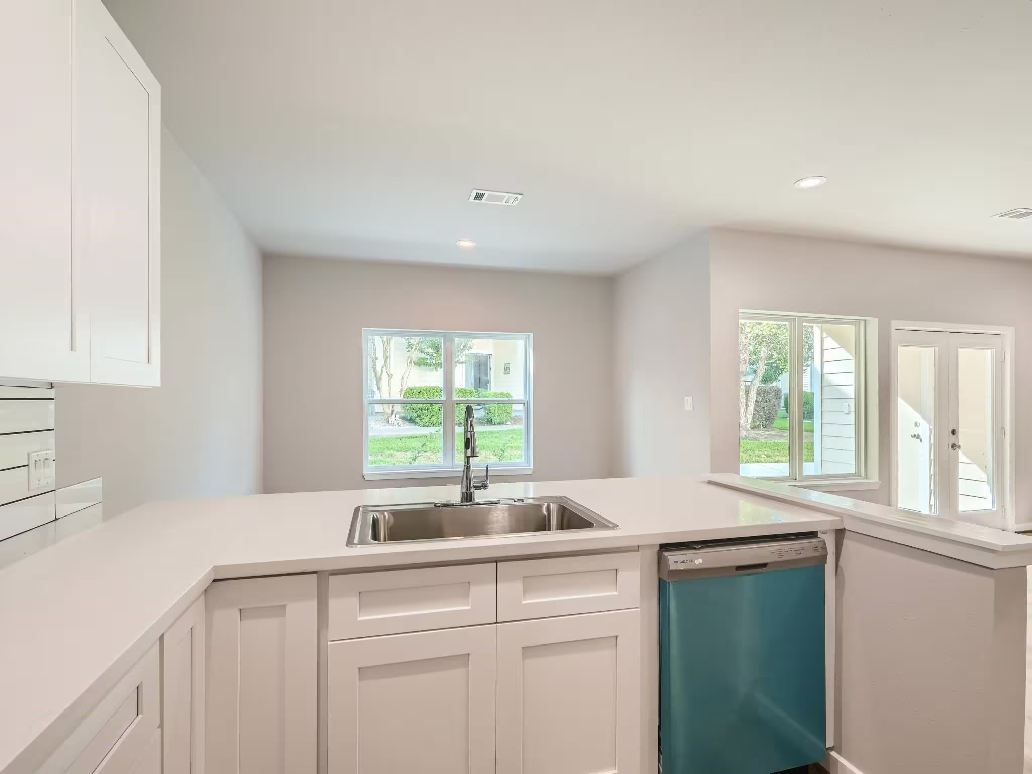 Photo 6 of 12565 Melville Drive 316, Montgomery, TX