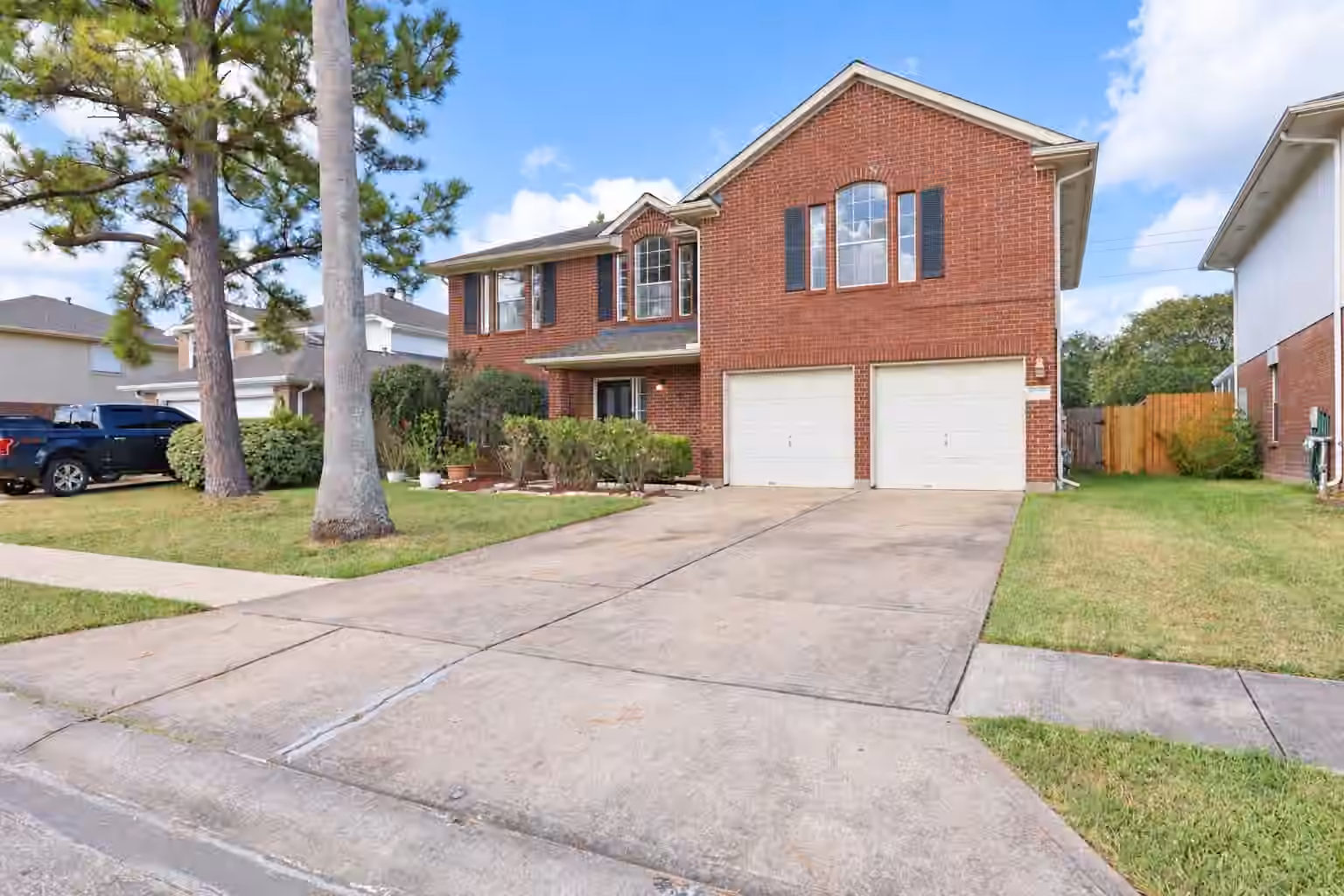 Photo of 2914 Glen Cullen Lane, Pearland, TX 77584