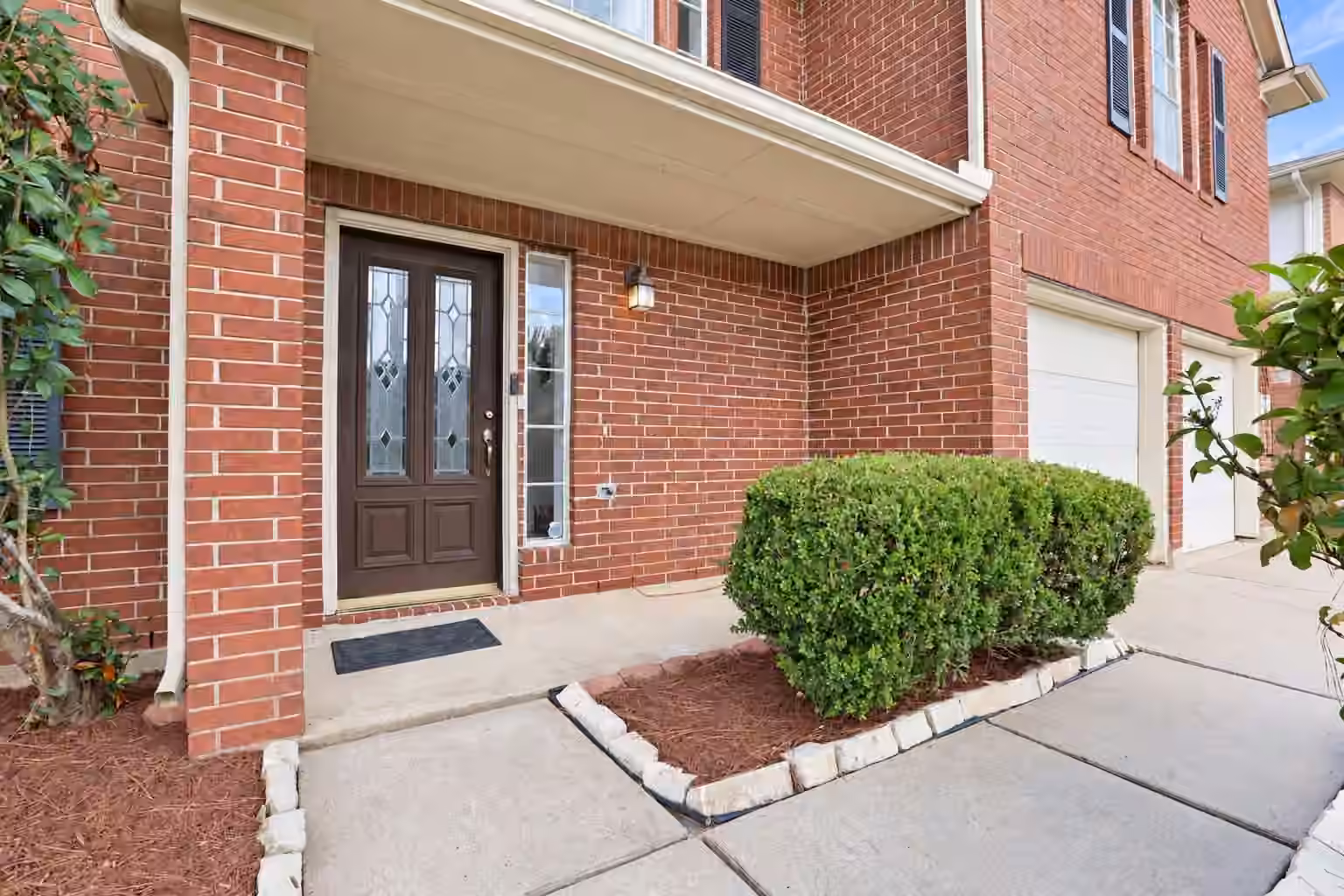 Photo 3 of 2914 Glen Cullen Lane, Pearland, TX